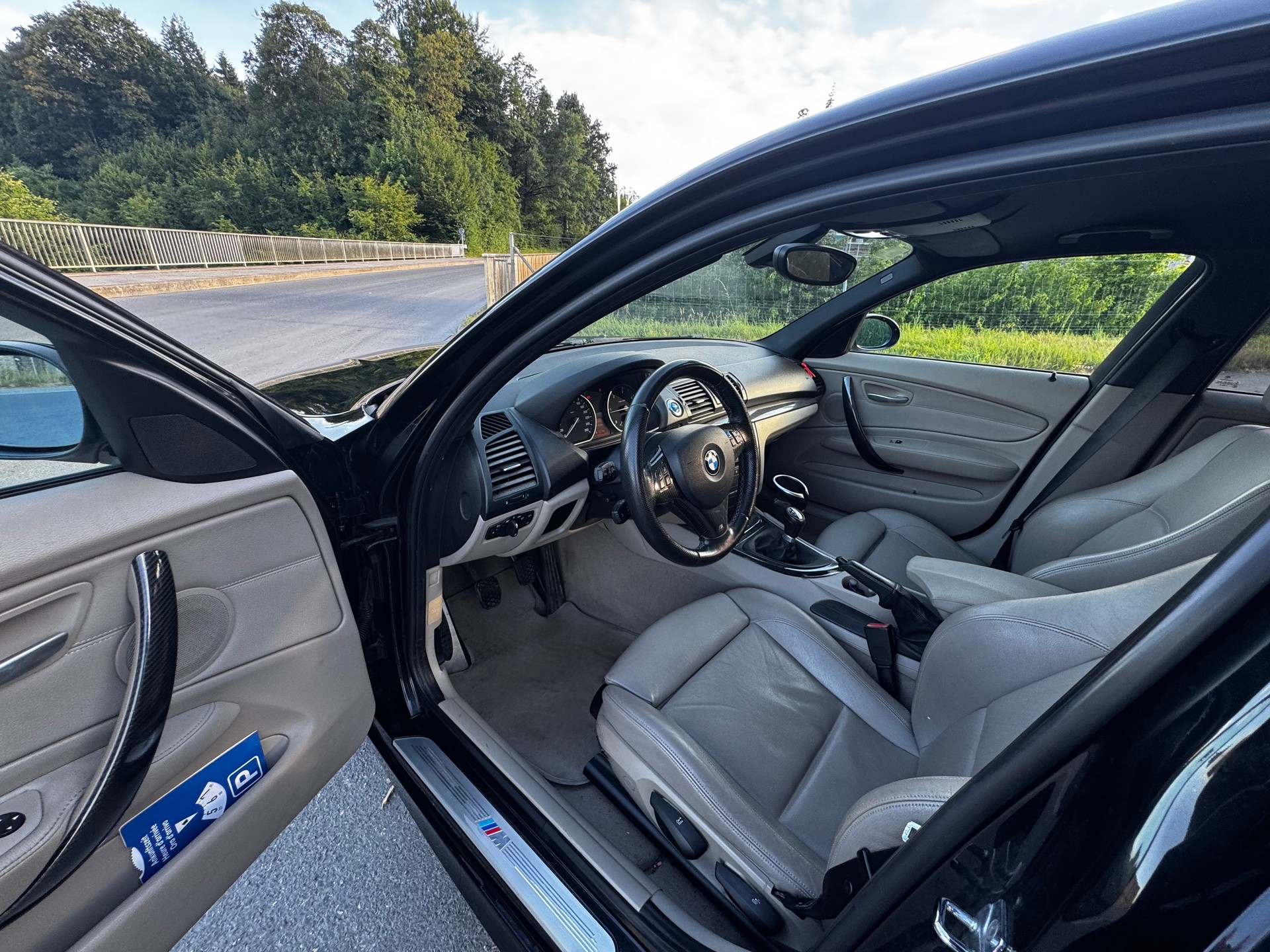 BMW 123d-image-5