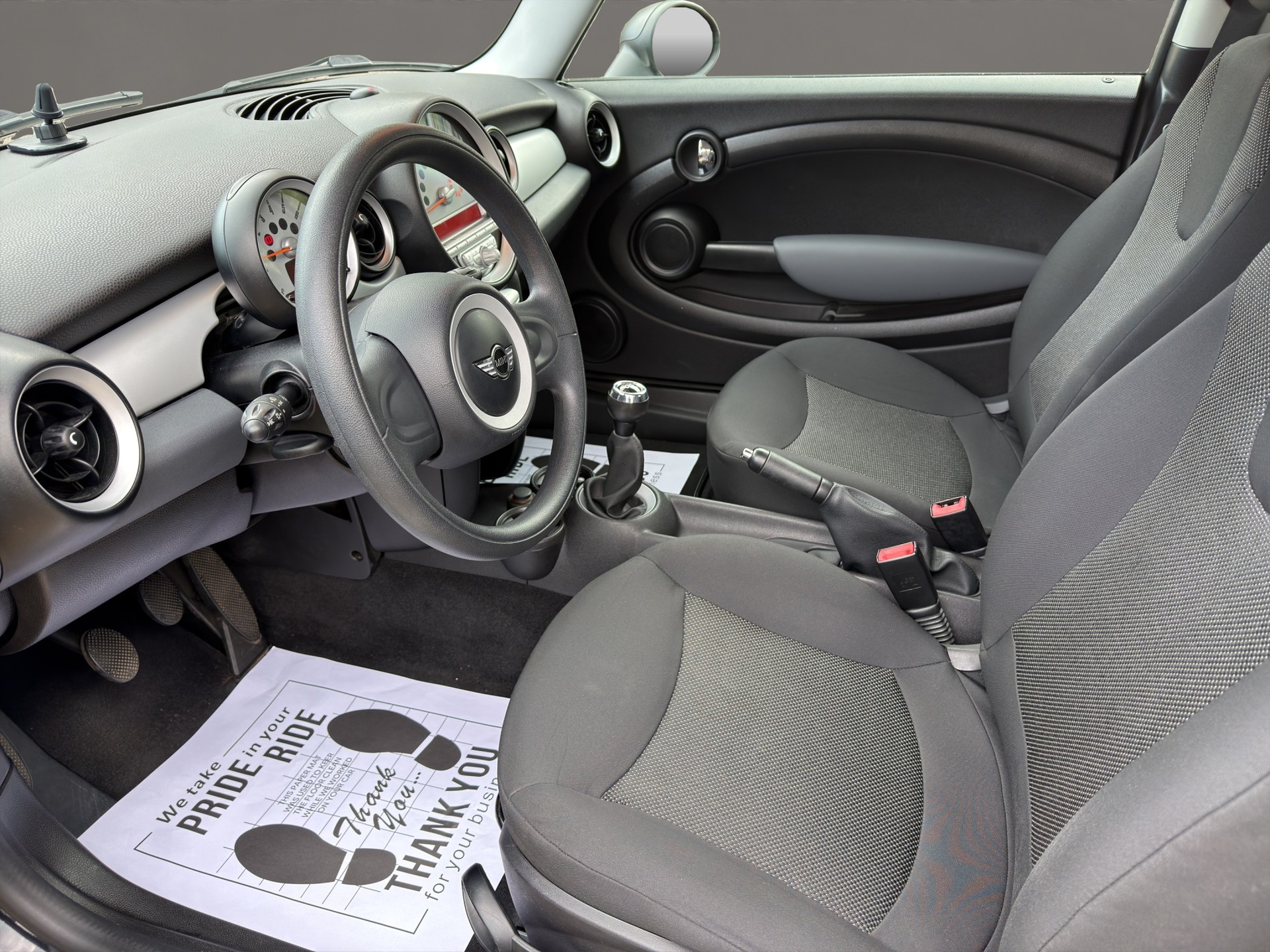 MINI One-image-9