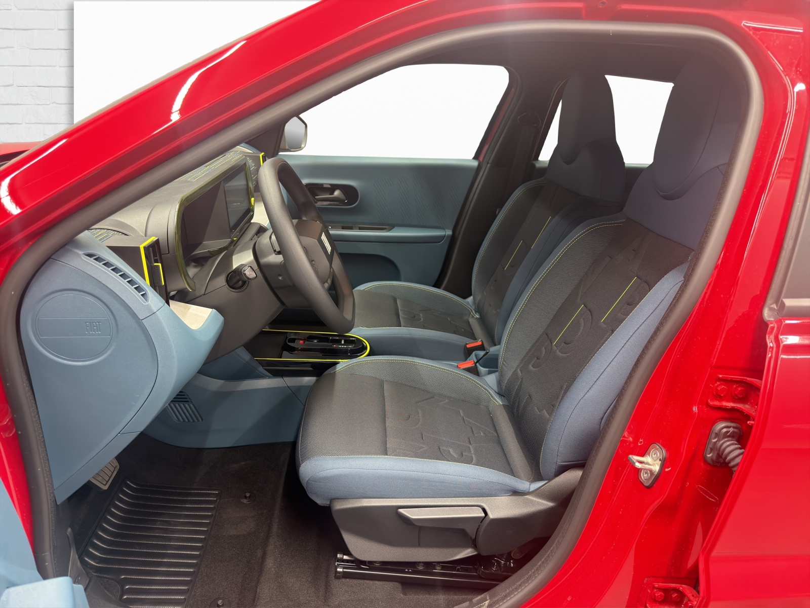 FIAT Grande Panda Red BEV-image-6