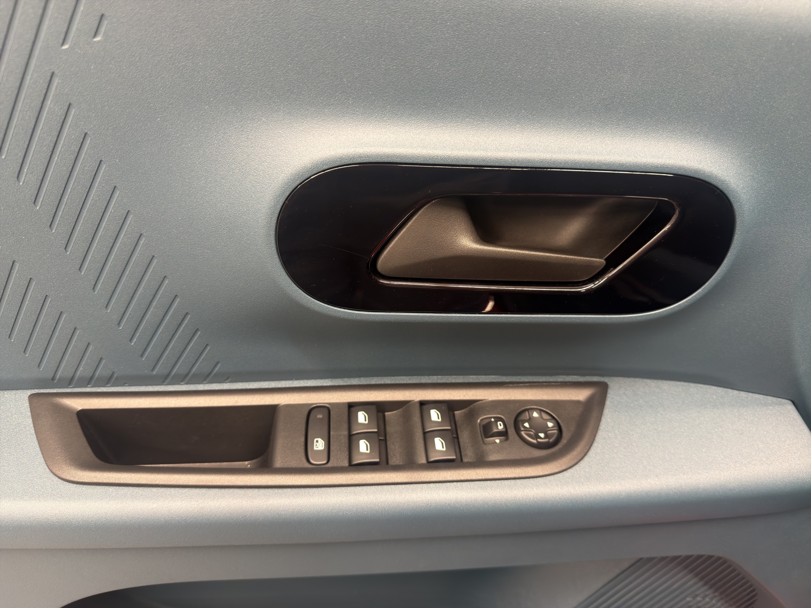 FIAT Grande Panda Red BEV-image-13