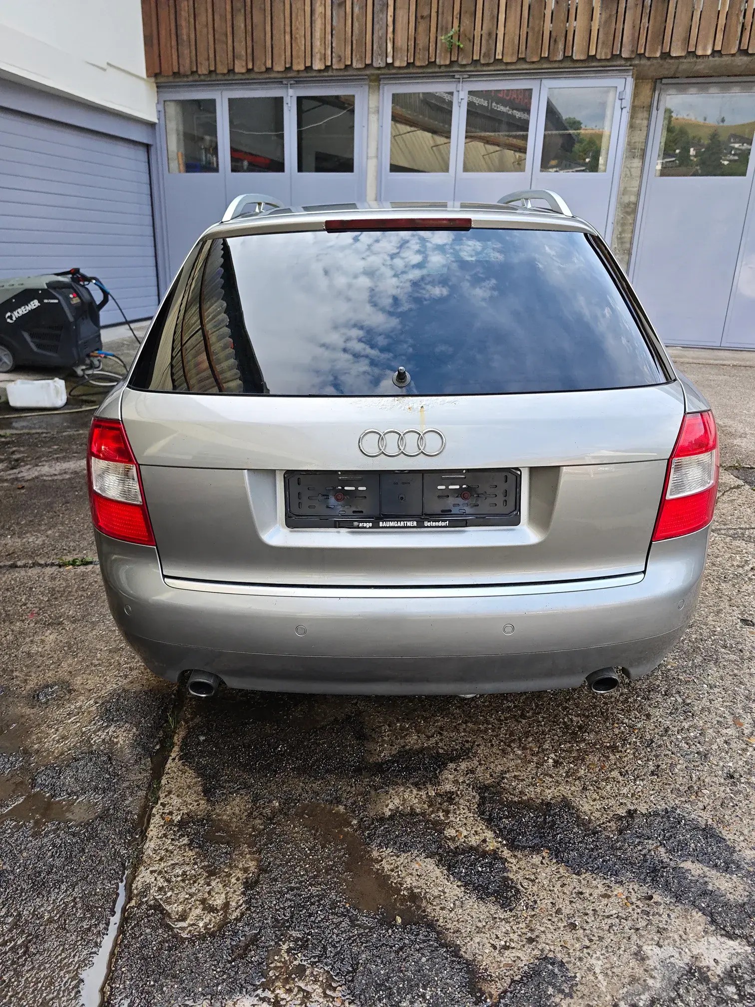 AUDI A4 Avant 1.8 T-image-5