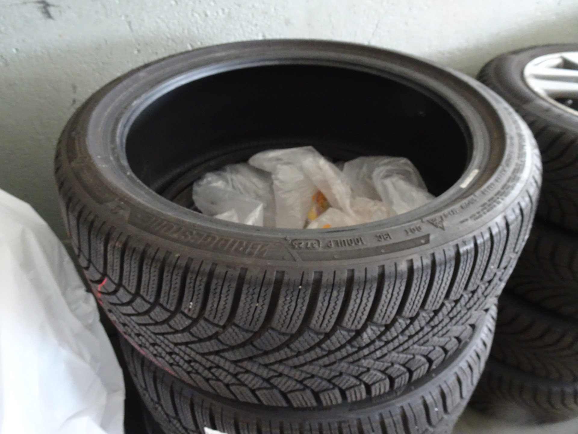 MERCEDES-BENZ B 220 AMG Line 4Matic 7G-DCT-image-12