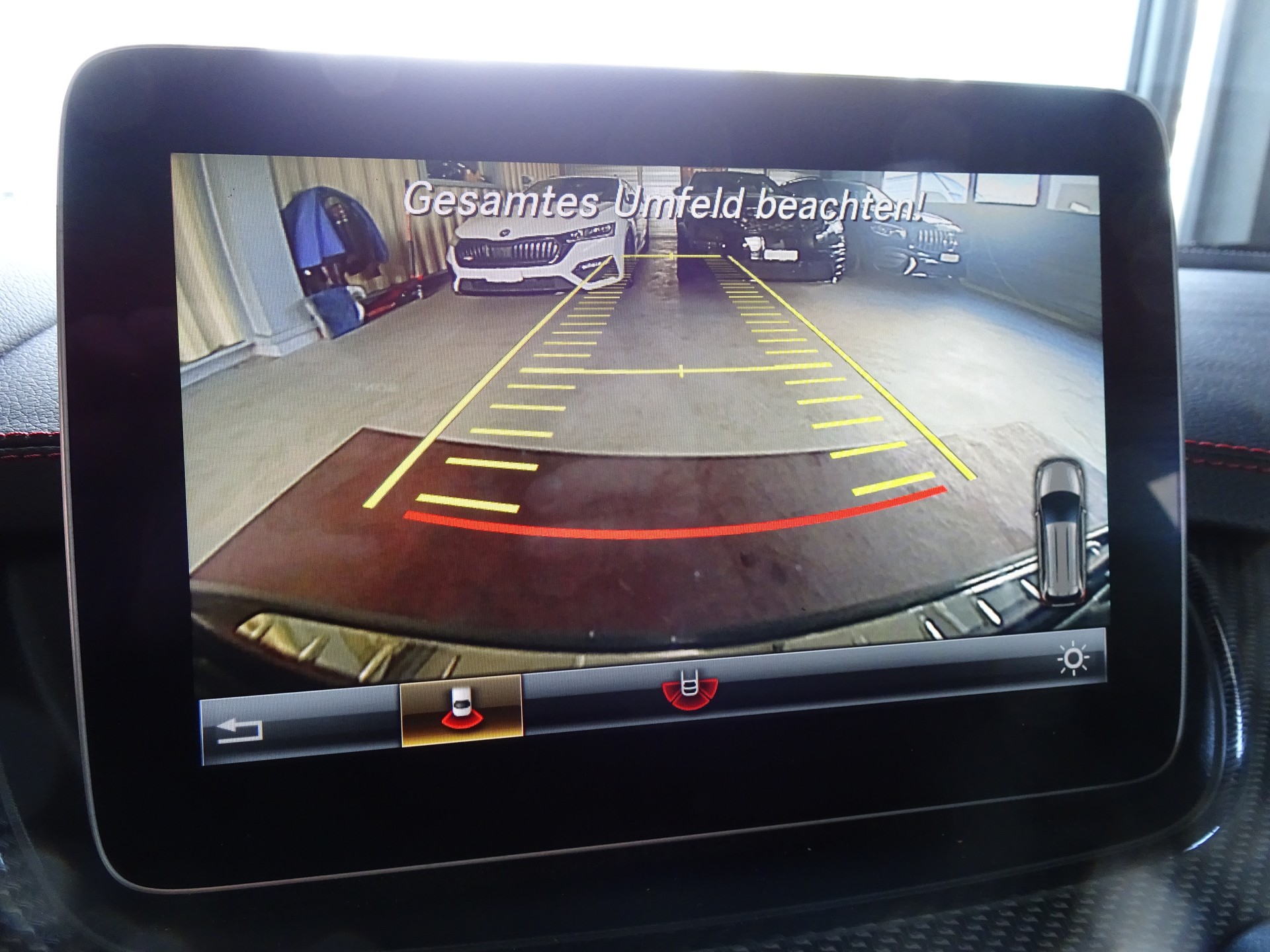 MERCEDES-BENZ B 220 AMG Line 4Matic 7G-DCT-image-11