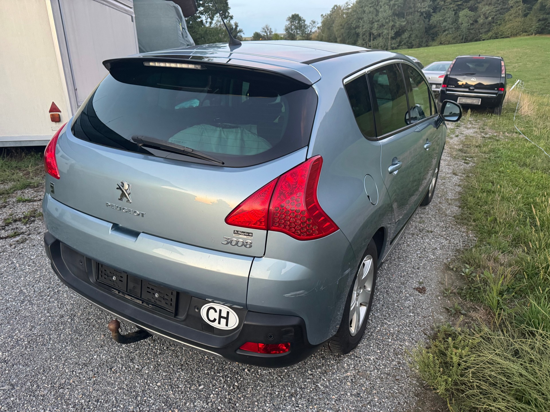 PEUGEOT 3008 HYbrid4 2.0 HDI EGS6-image-5