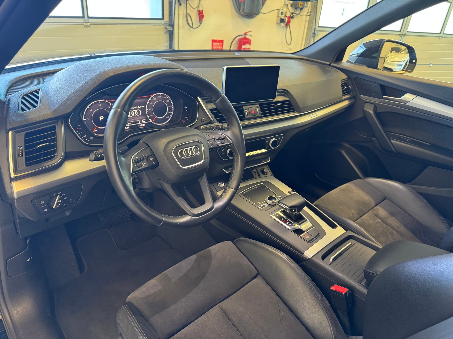 AUDI Q5 50 TDI quattro tiptronic-image-10