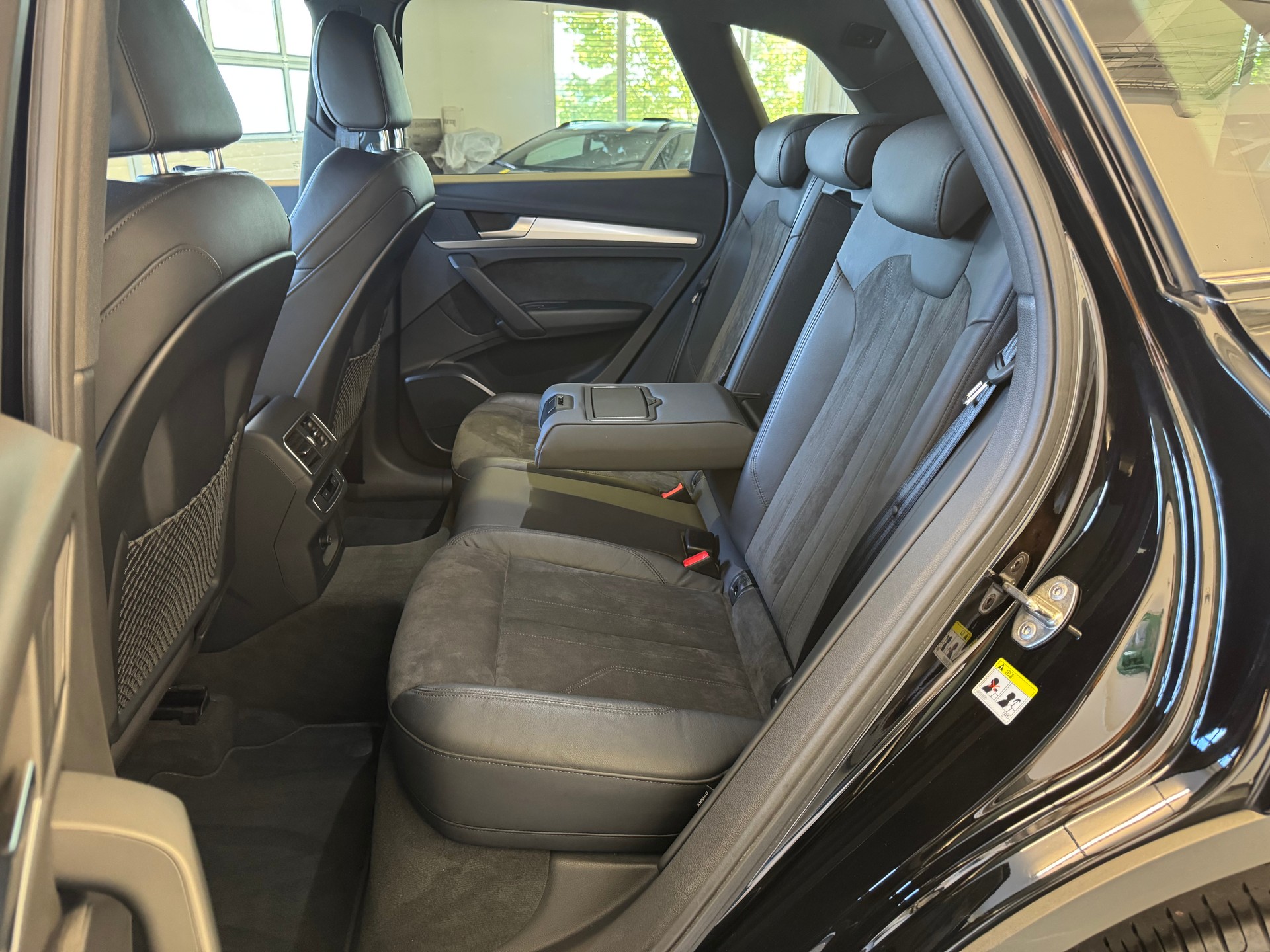 AUDI Q5 50 TDI quattro tiptronic-image-12