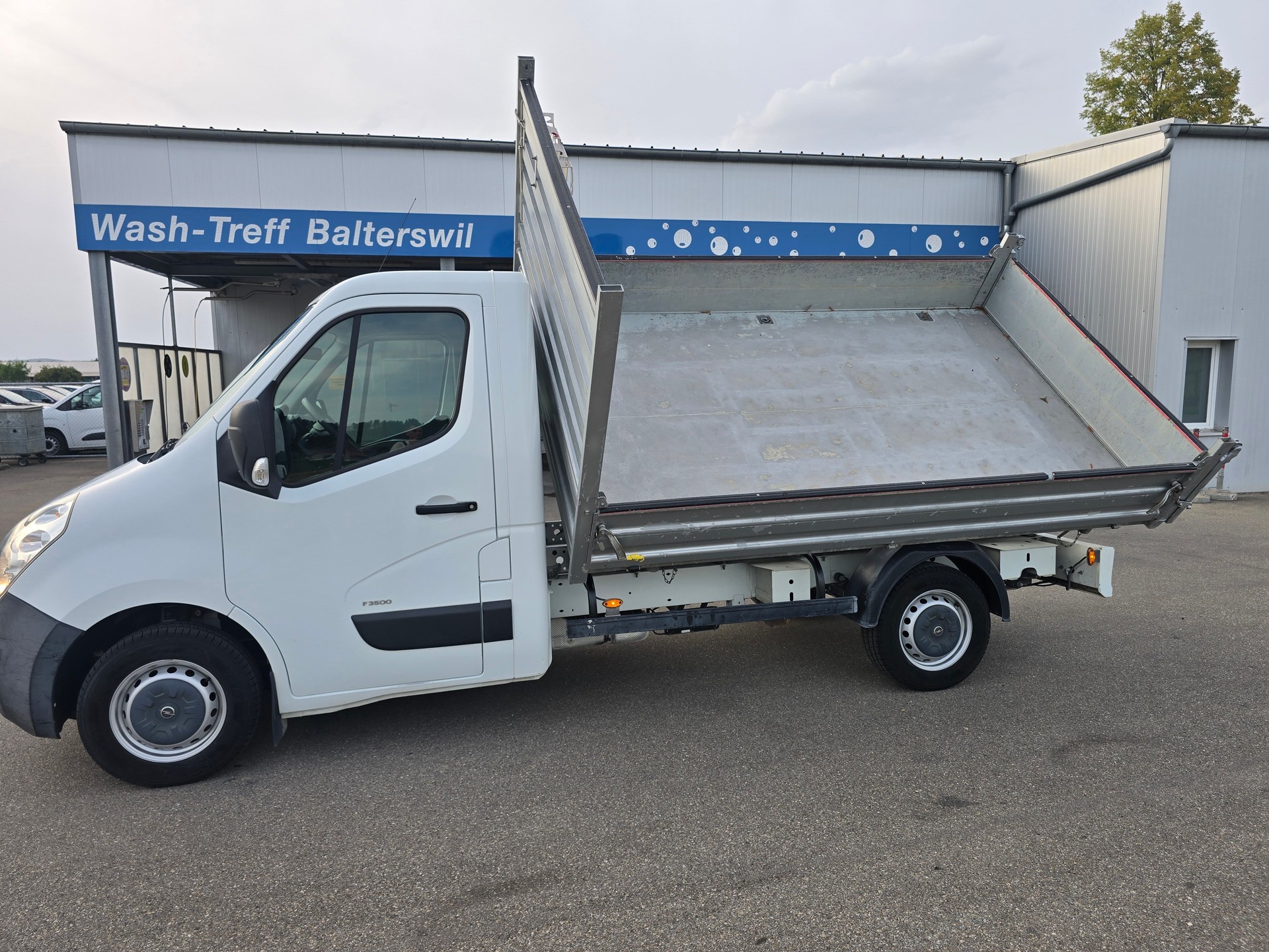 OPEL MOVANO-image-1