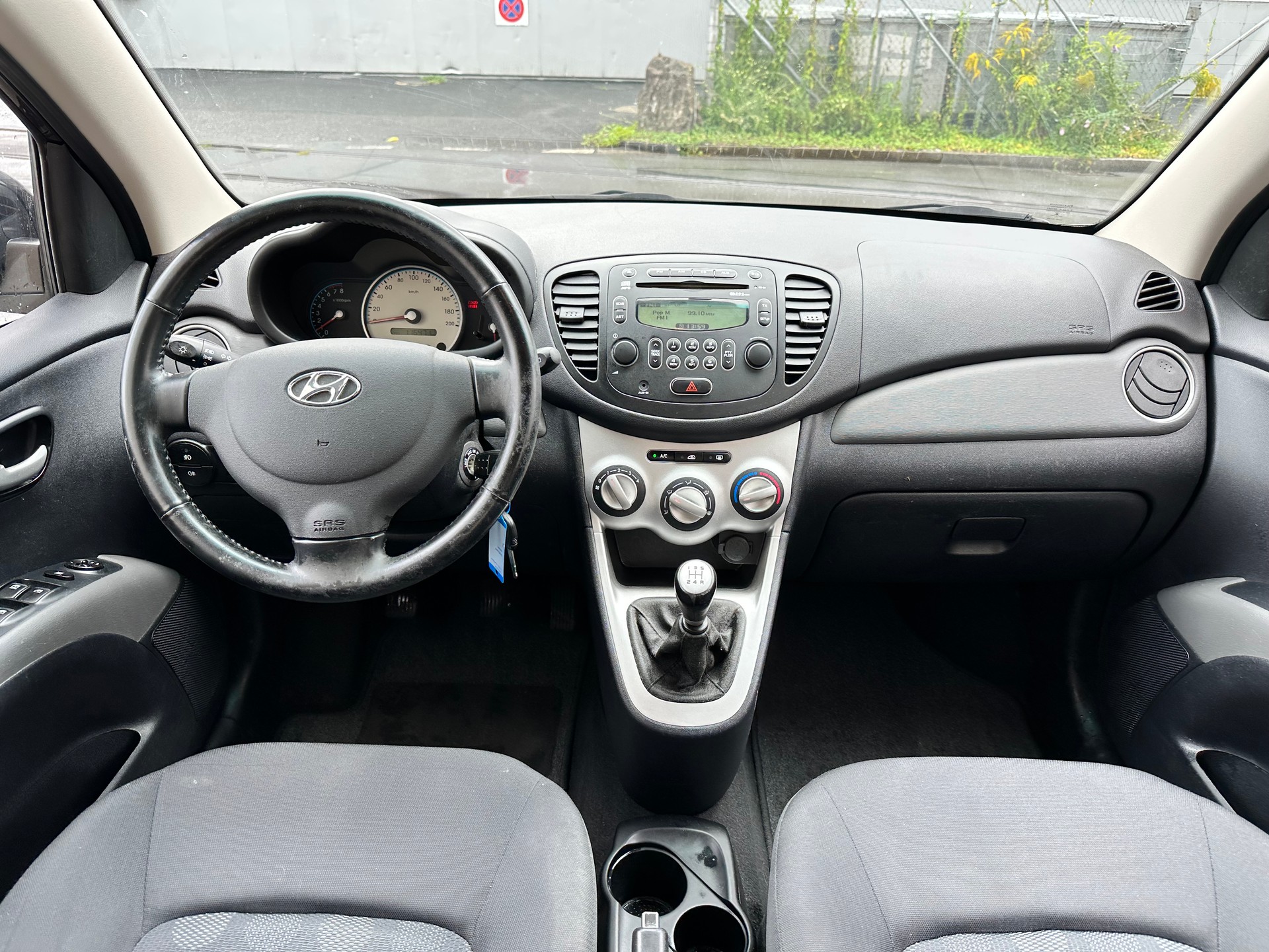 HYUNDAI i10 1.2 Style-image-11