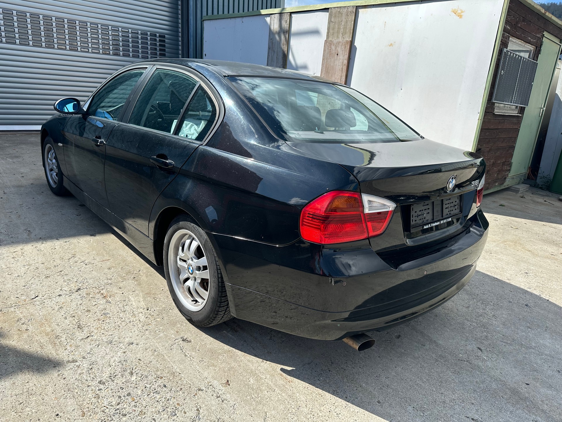 BMW 318i Access Steptronic-image-2