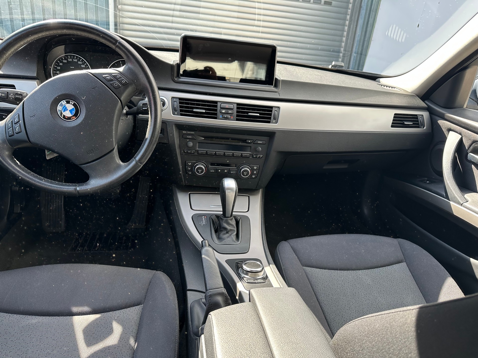 BMW 318i Access Steptronic-image-5