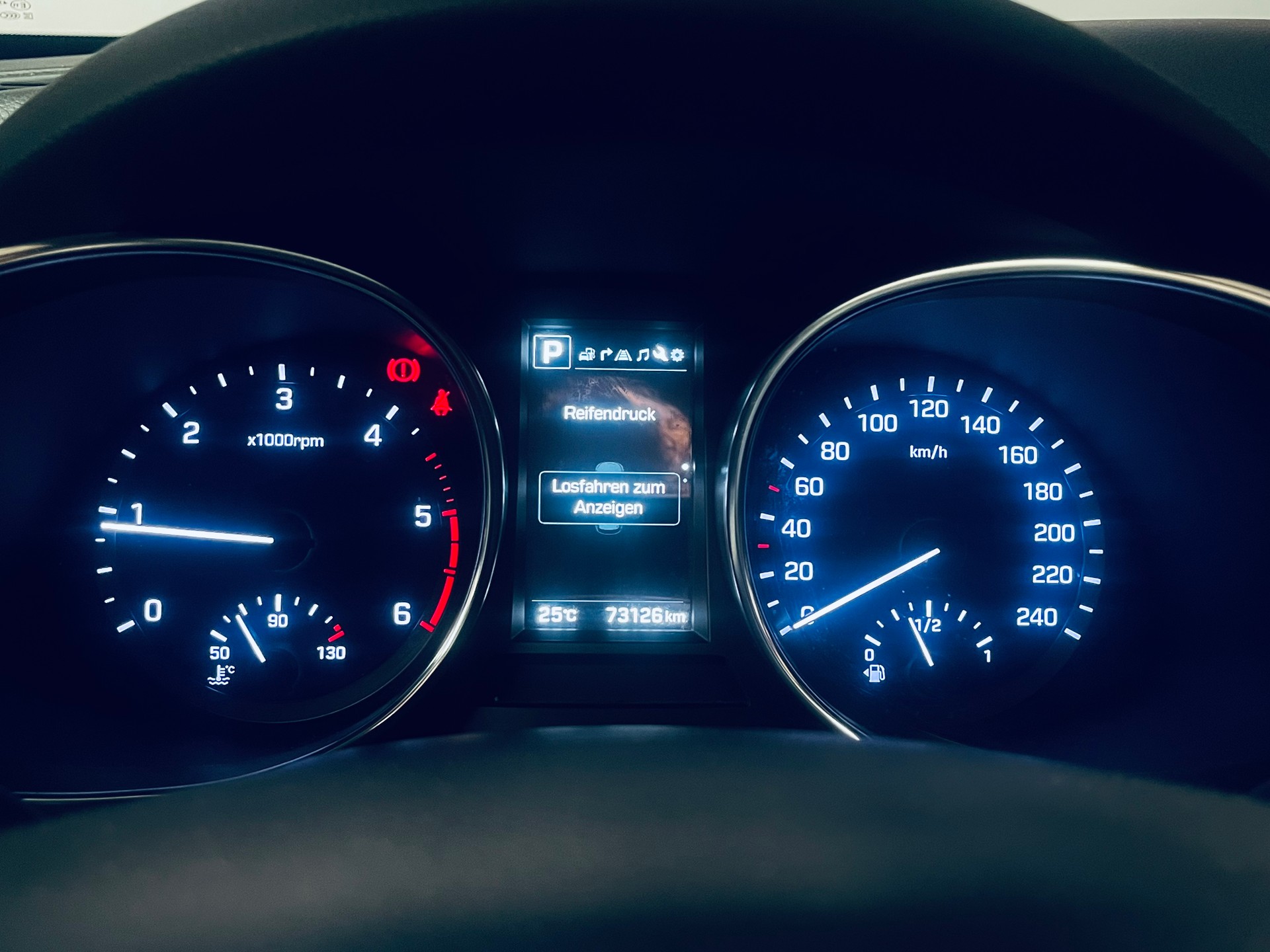 HYUNDAI Santa Fe 2.2 CRDI Vertex 4WD Automatic-image-18