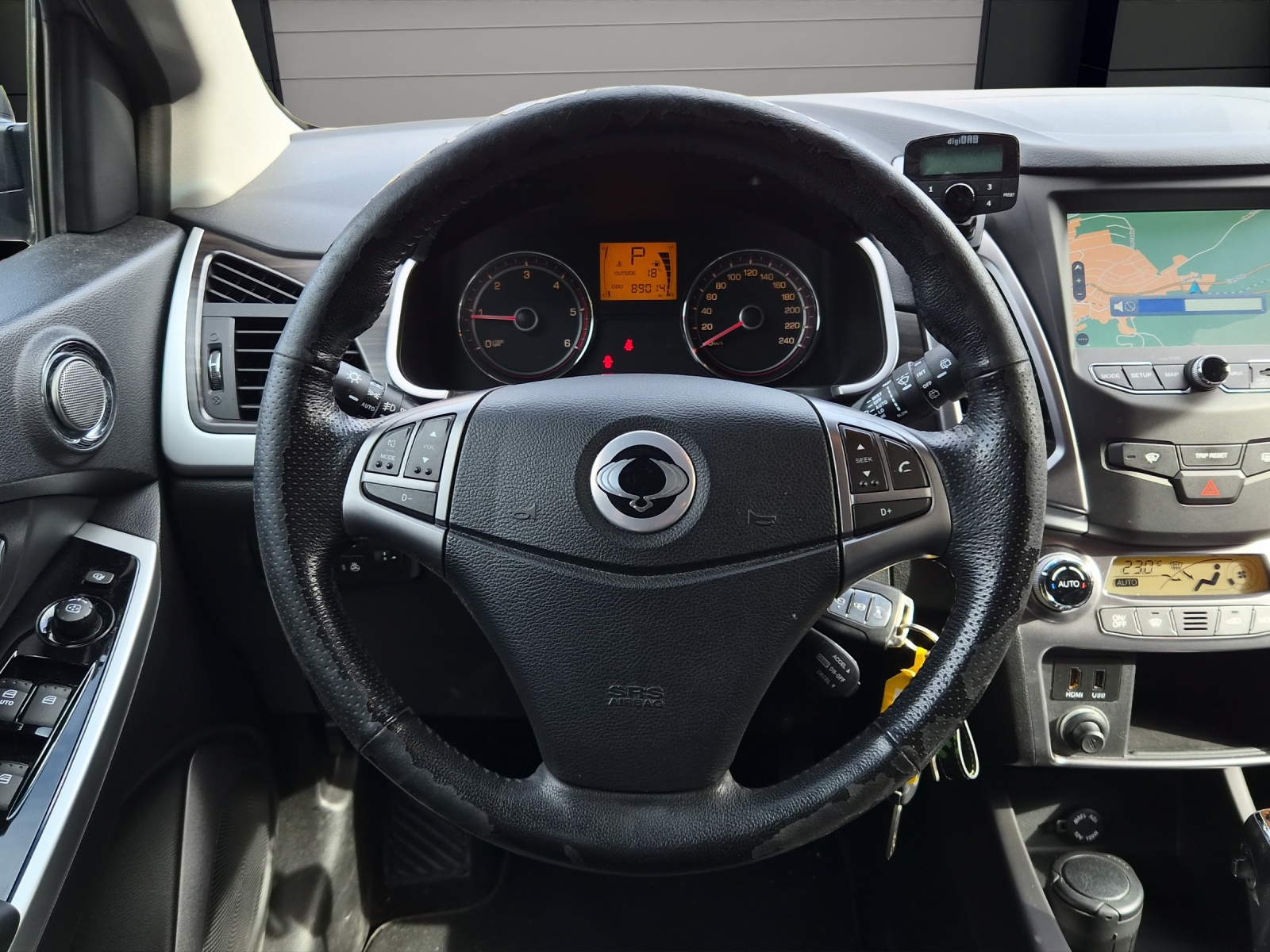 KGM-SsangYong Korando 2.2 e-XDi Sapphire 4WD Automatic-image-6