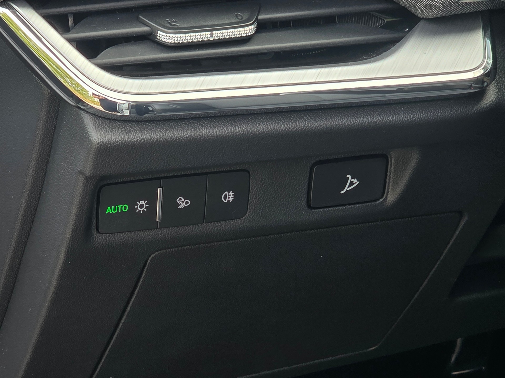 SKODA Enyaq iV 80 * CH-Fahrzeug * Top Zustand *-image-9