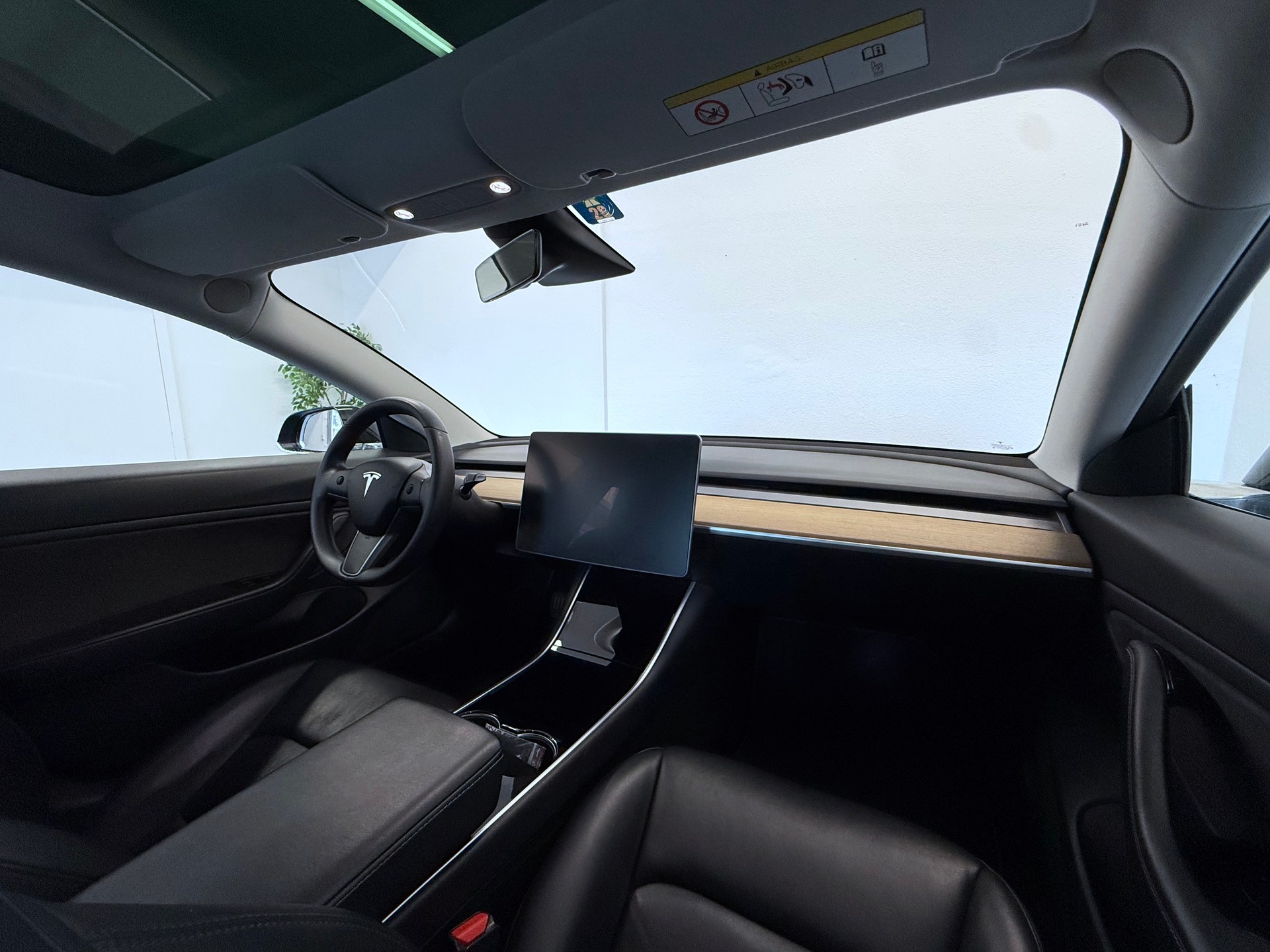 TESLA Model 3 Long Range Dual Motor AWD-image-10