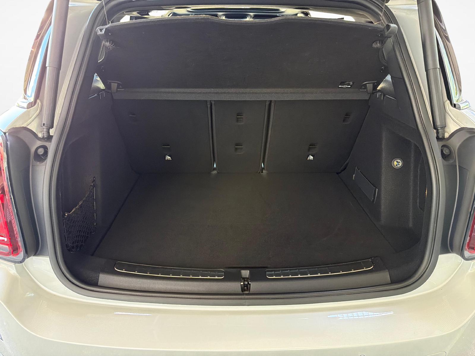 MINI Countryman F60 2.0i Cooper S ALL4-image-18
