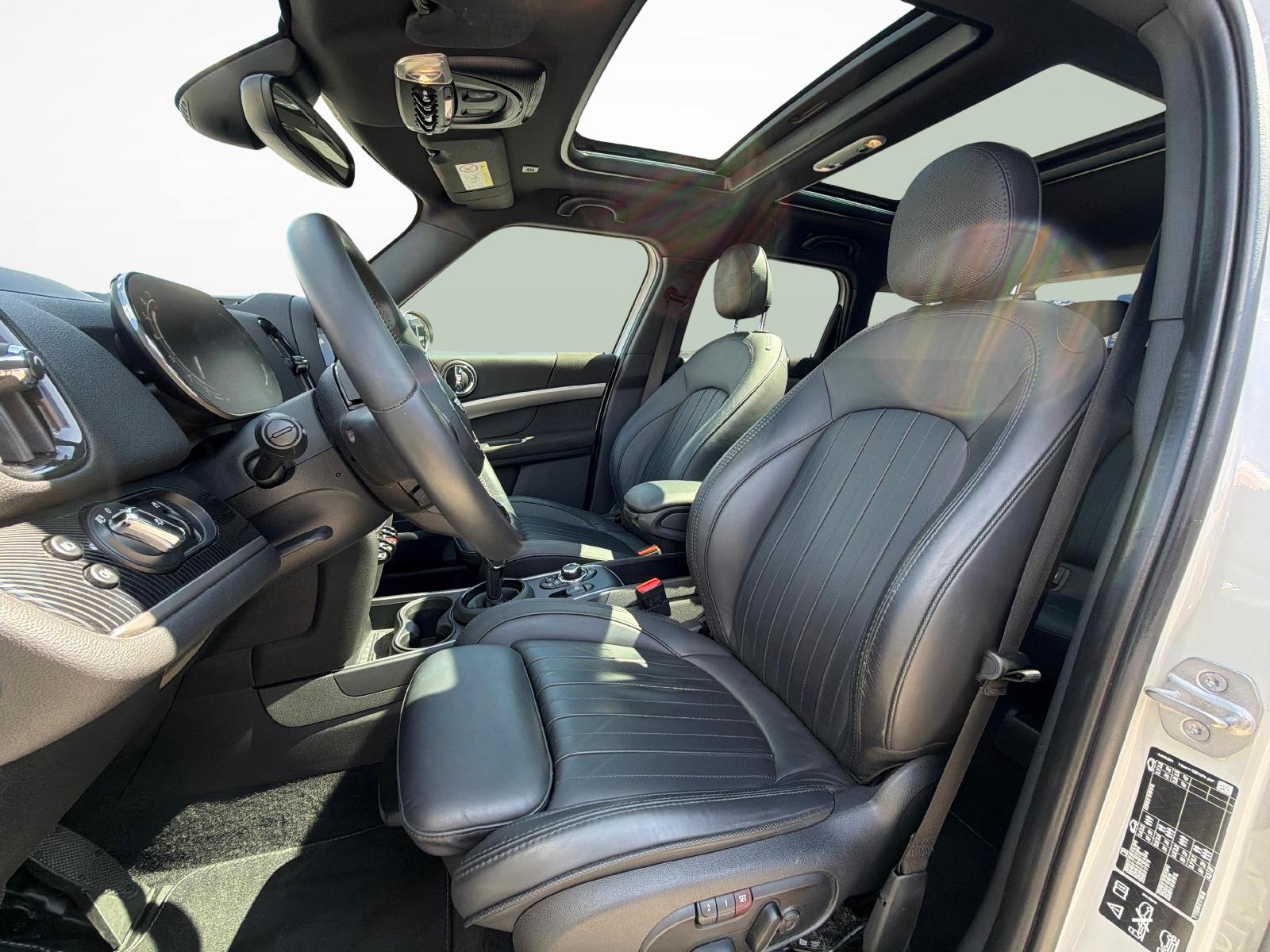 MINI Countryman F60 2.0i Cooper S ALL4-image-9