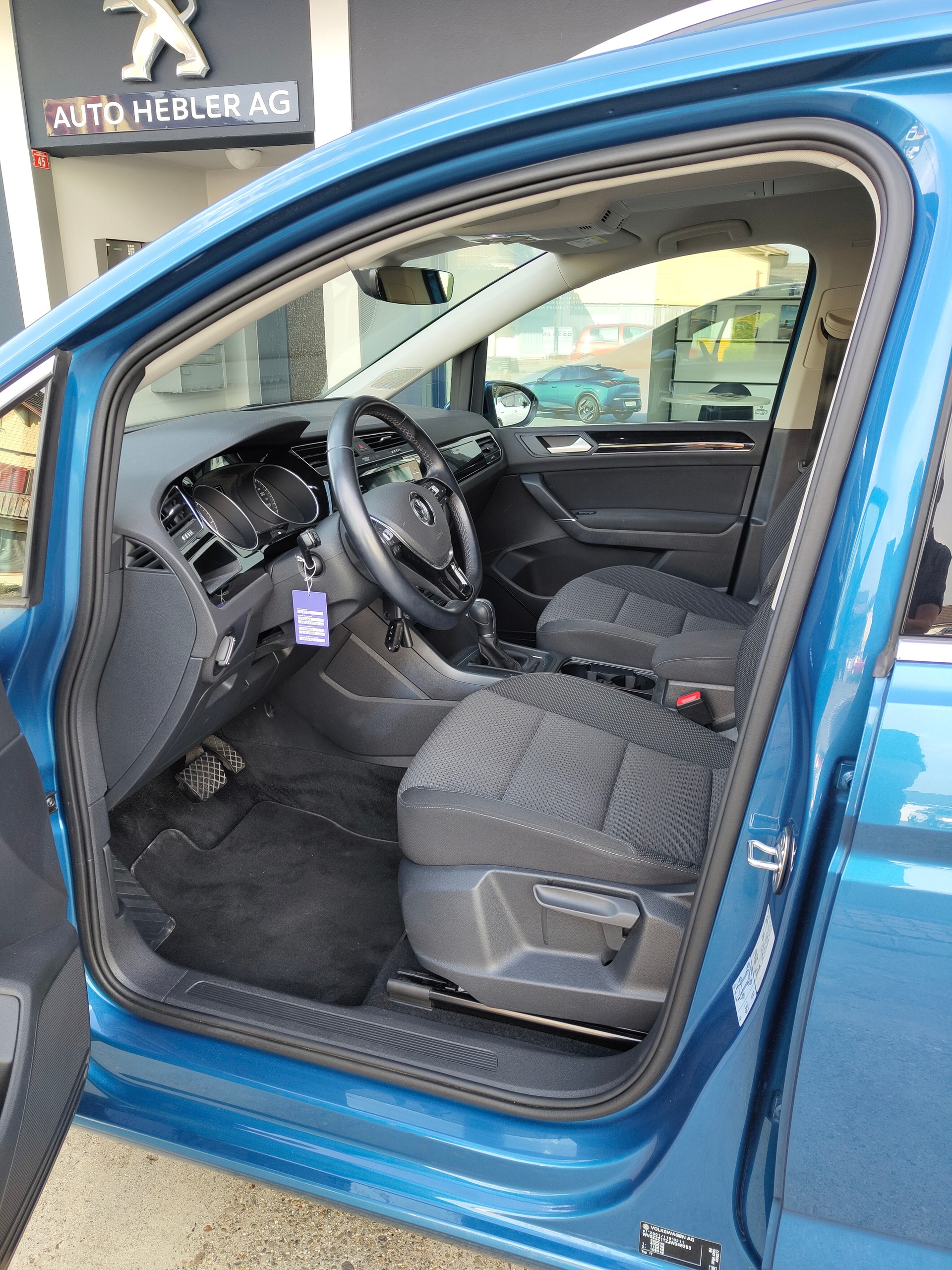 VW 2.0 TDI SCR Comfortline DSG-image-4