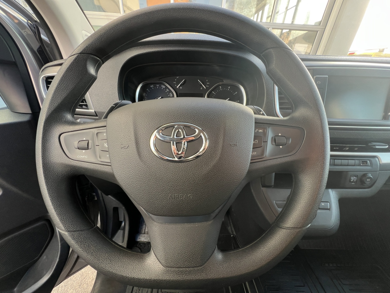 TOYOTA Proace Verso L2 2.0 D-4D-image-10