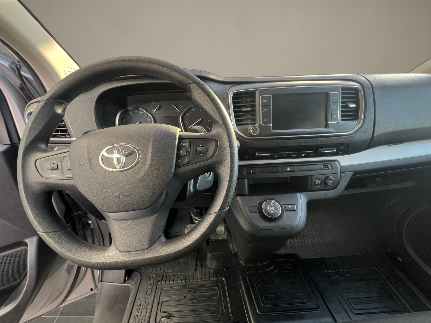 TOYOTA Proace Verso L2 2.0 D-4D-image-9