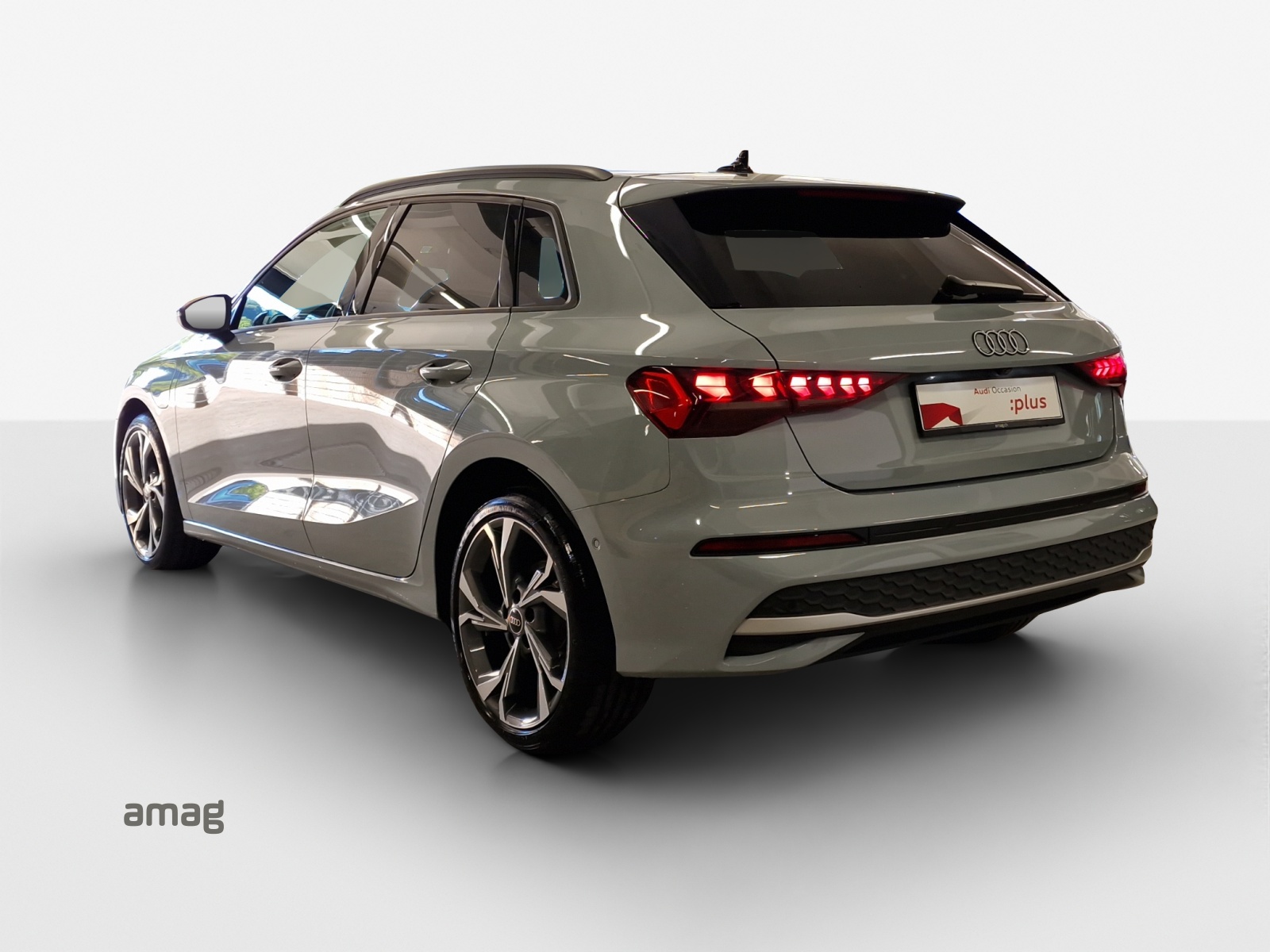 AUDI A3 Sportback TFSI e 150 kW advanced S tronic-image-2