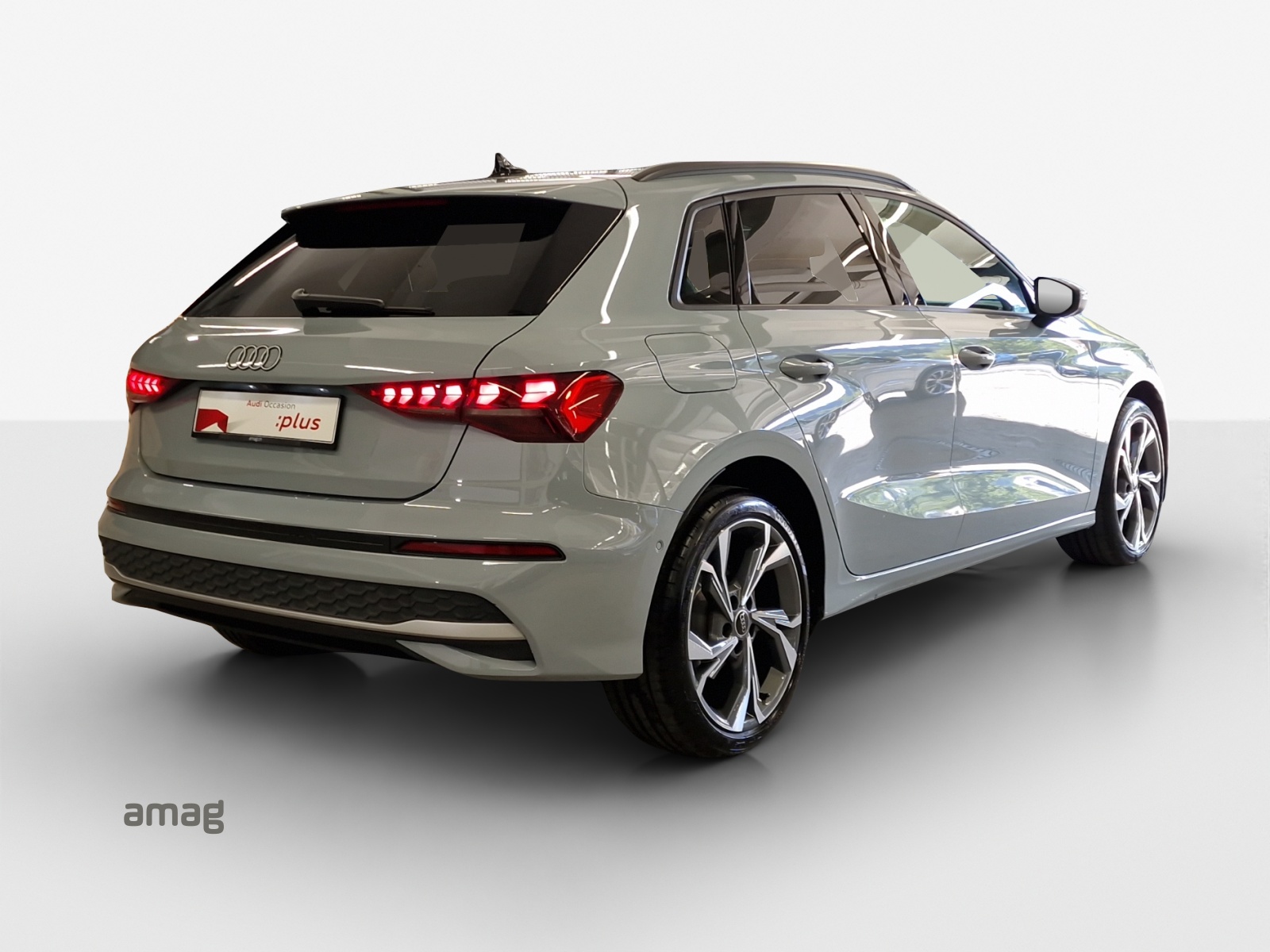AUDI A3 Sportback TFSI e 150 kW advanced S tronic-image-4