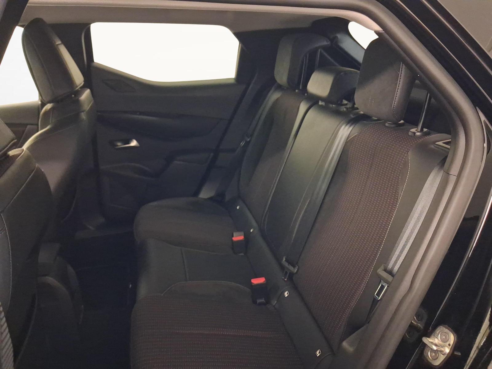 DS AUTOMOBILES 3 Crossback 1.2 PureTech 130 Ligne Noire-image-10