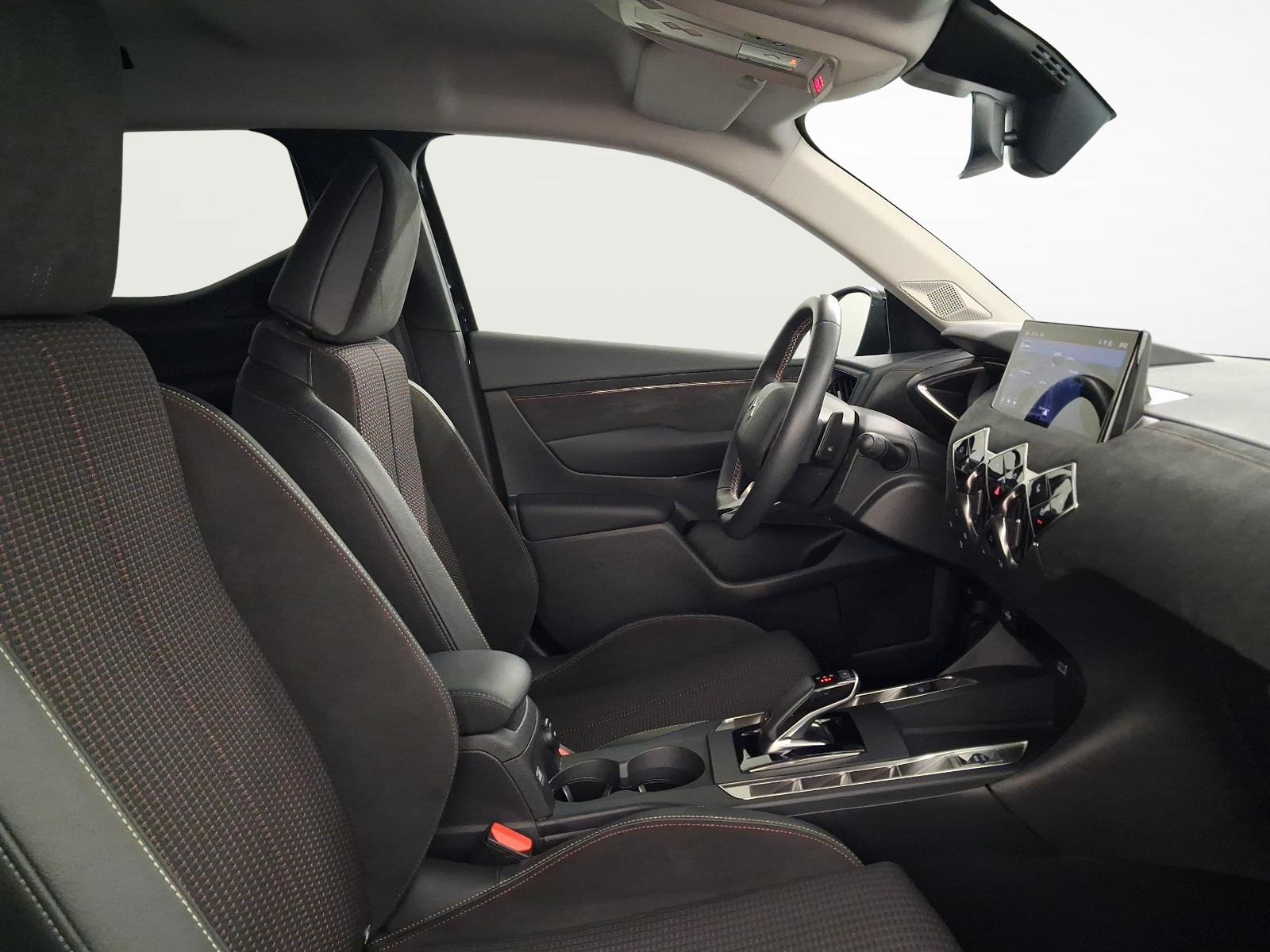 DS AUTOMOBILES 3 Crossback 1.2 PureTech 130 Ligne Noire-image-9