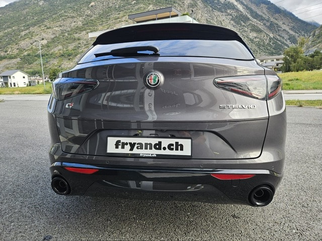 ALFA ROMEO Stelvio Veloce-image-4