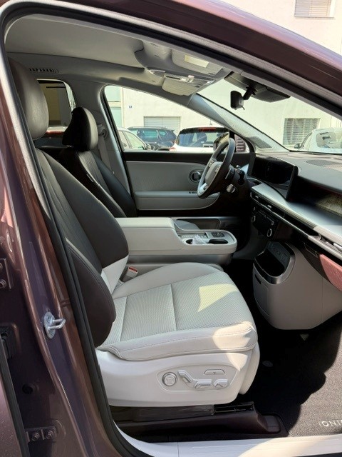 HYUNDAI Ioniq 9 Calligraphy 4WD-image-11