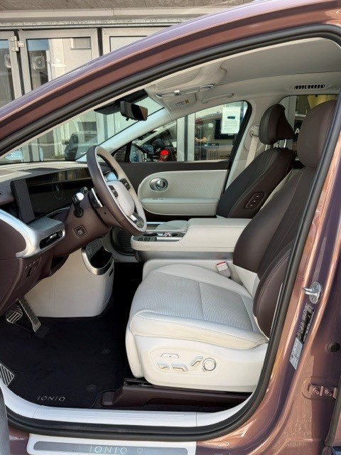 HYUNDAI Ioniq 9 Calligraphy 4WD-image-9