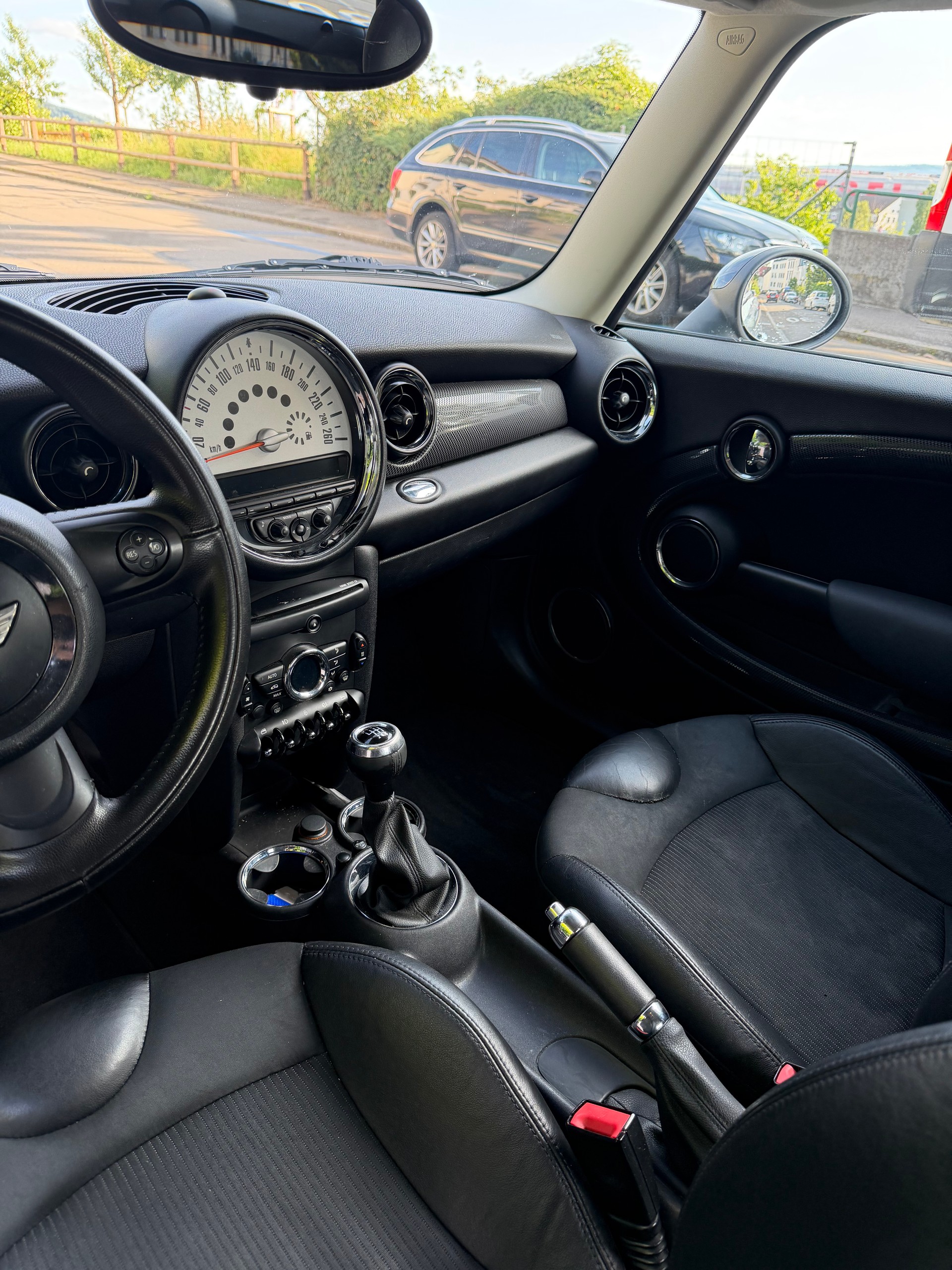 MINI Cooper S-image-9