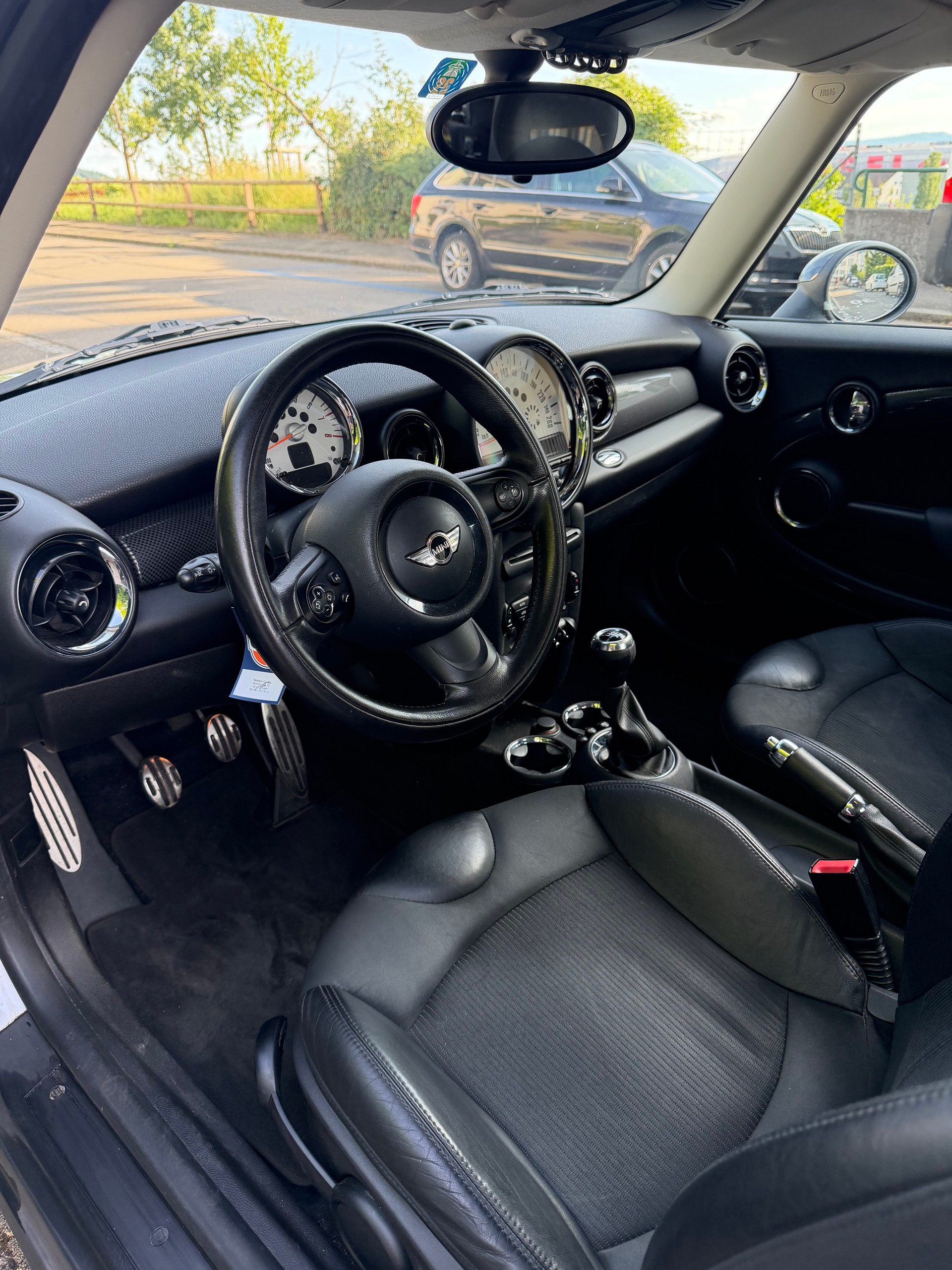 MINI Cooper S-image-8