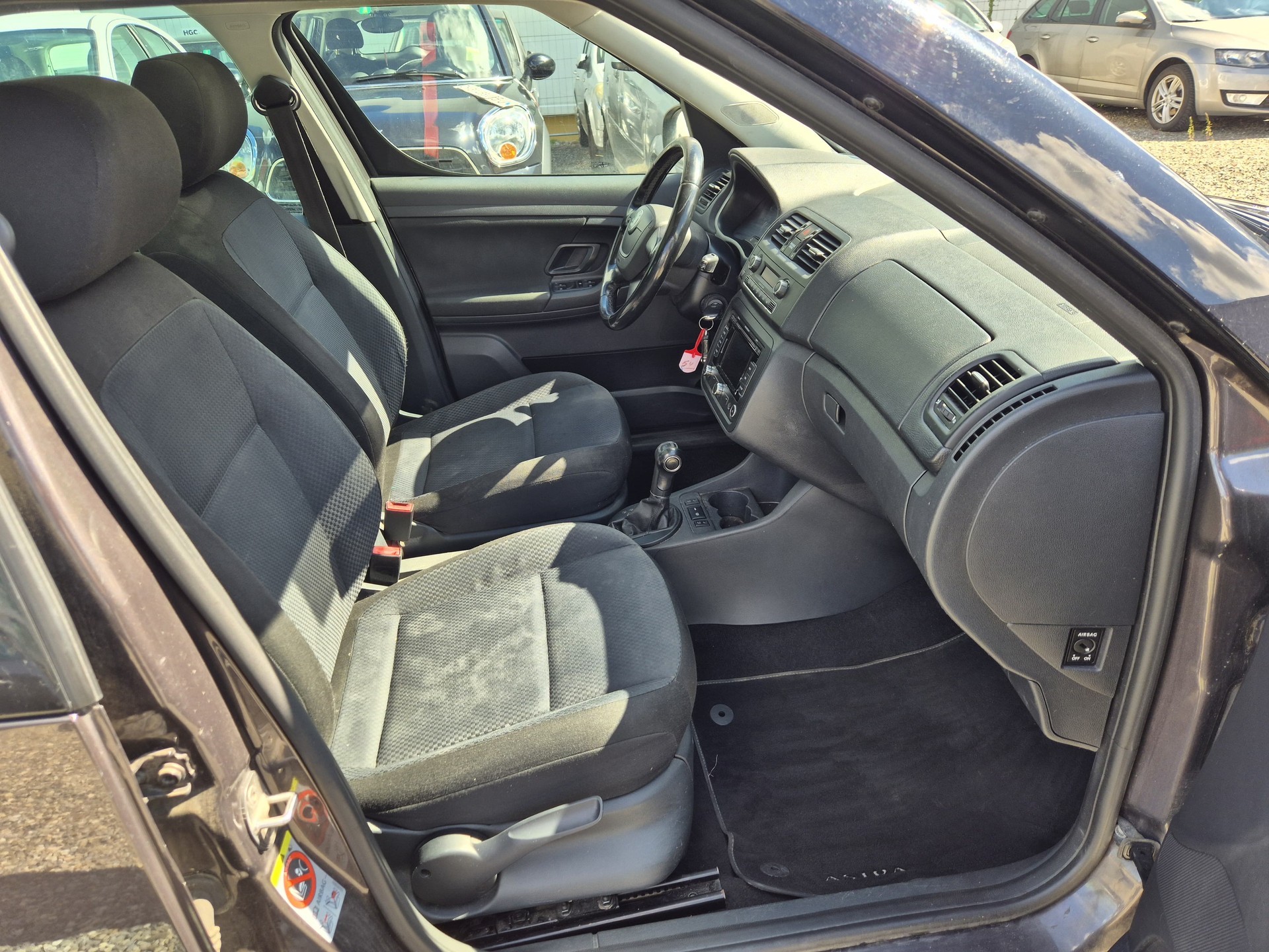 SKODA Roomster 1.2 TSI Elegance DSG-image-9