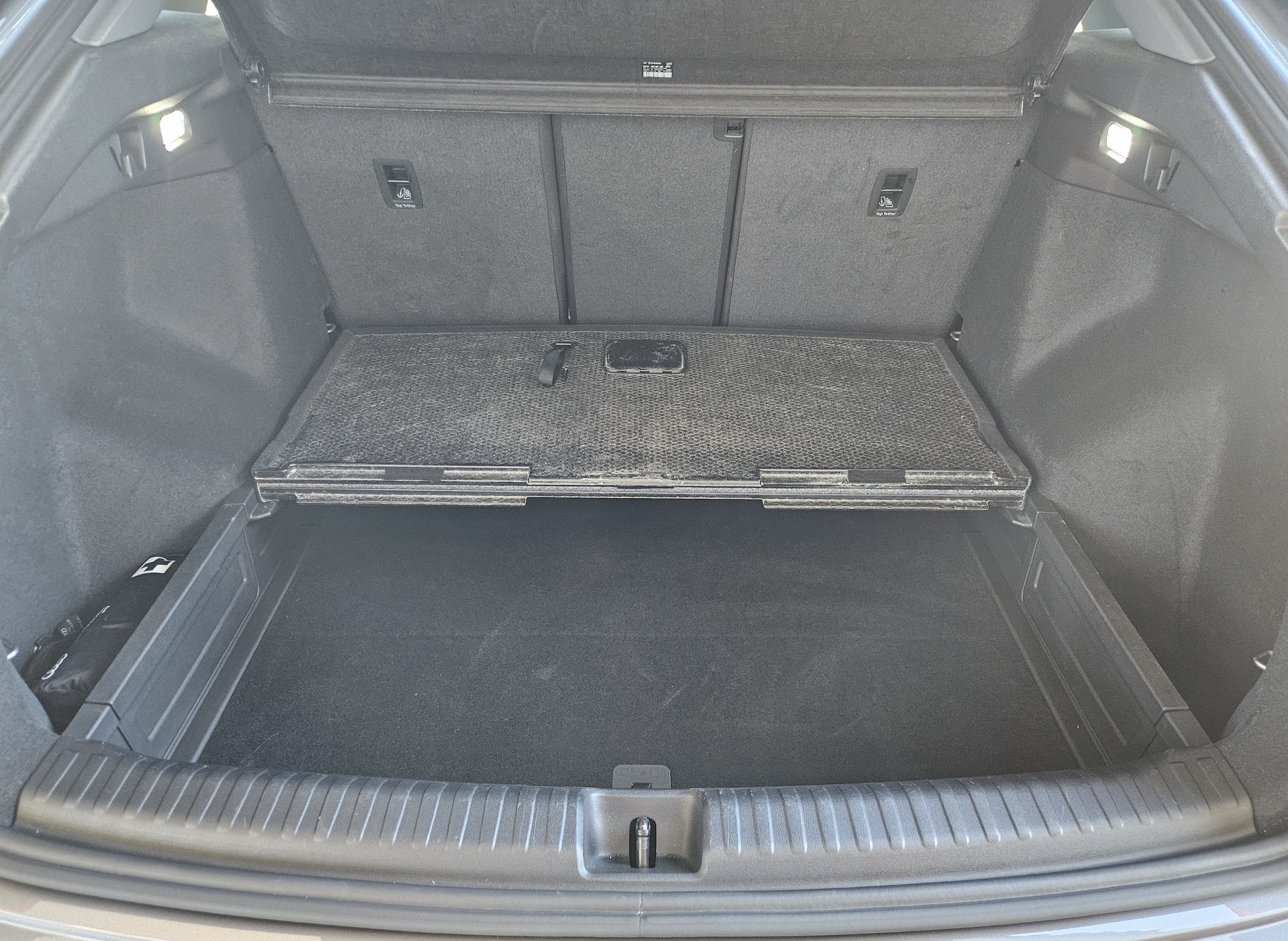 AUDI Q4 Sportback e-tron 50 quattro S-Line Modell 2024 mit Anhängerkupplung-image-28