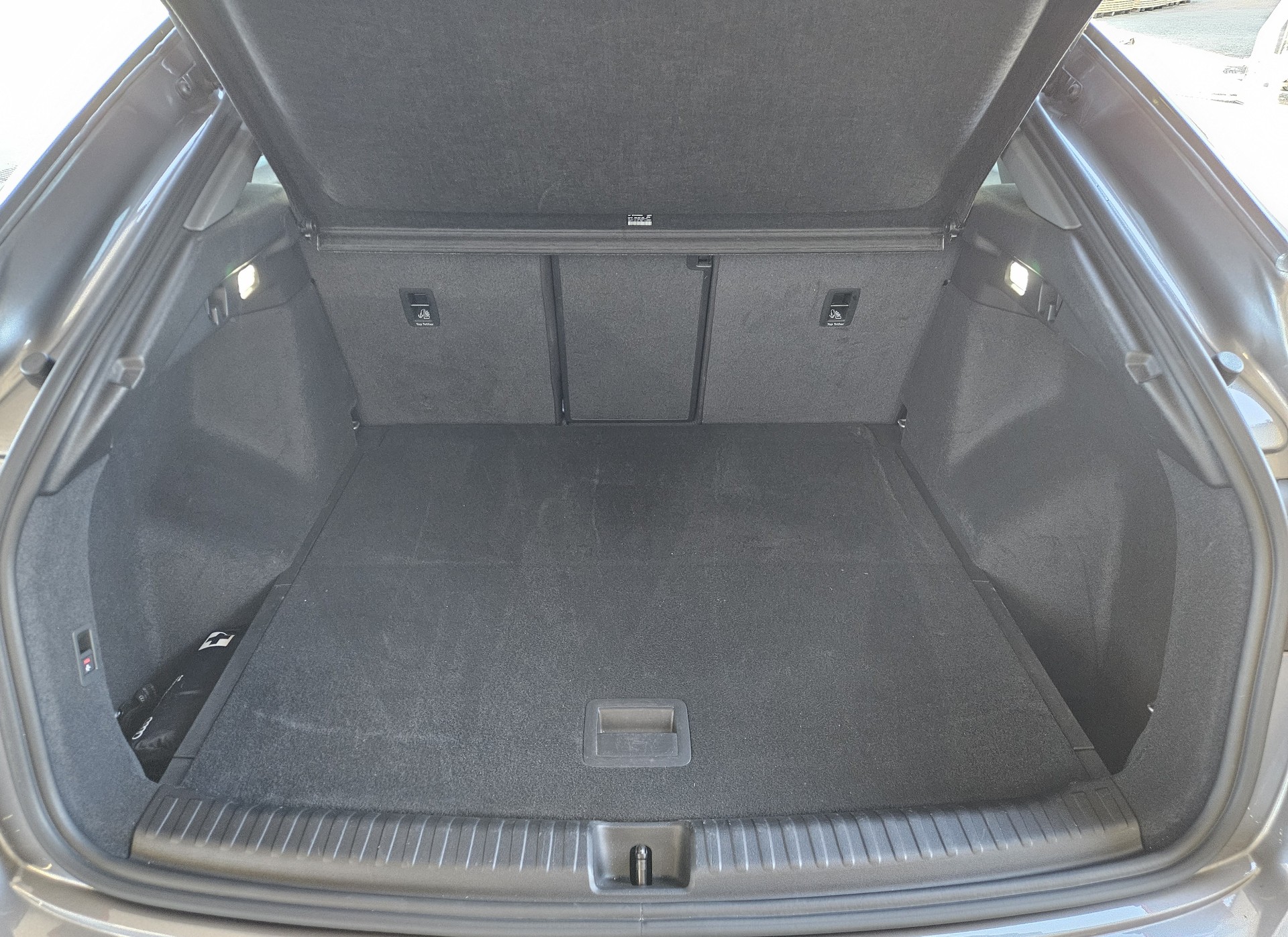 AUDI Q4 Sportback e-tron 50 quattro S-Line Modell 2024 mit Anhängerkupplung-image-27