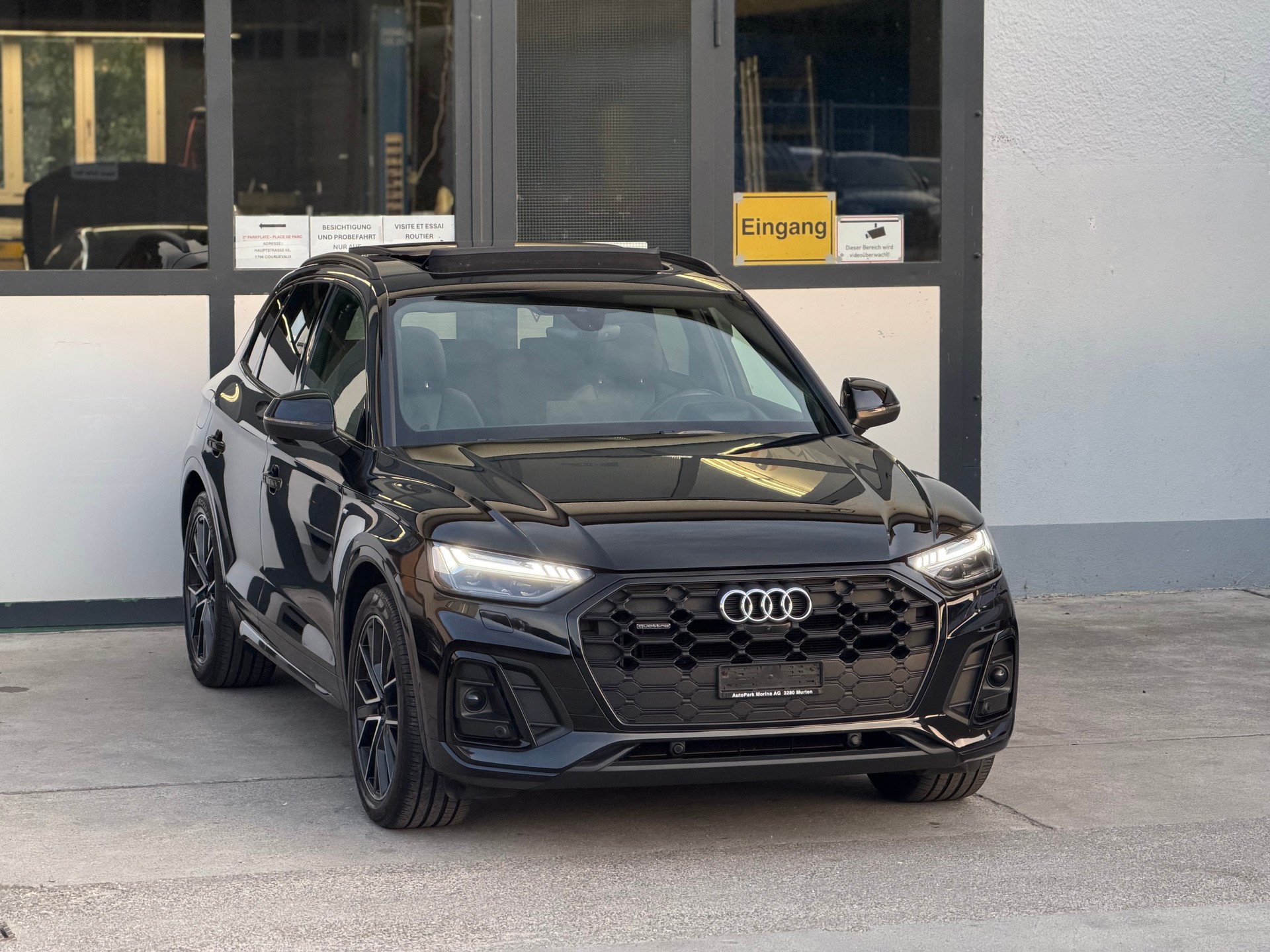 AUDI Q5 40 TDI Black Edition quattro S-tronic-image-3