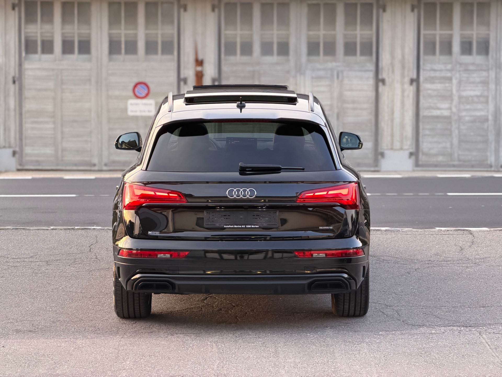 AUDI Q5 40 TDI Black Edition quattro S-tronic-image-5
