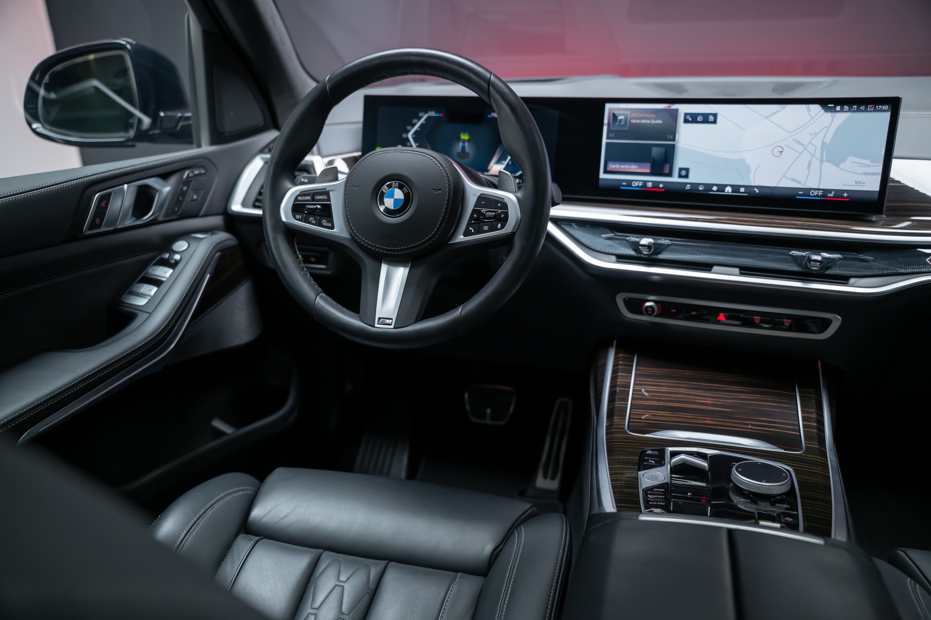 BMW X7 40d xDrive SAG M Sport / Iconic Glow / Panorama-Glasdach / 360°Kamera /-image-24