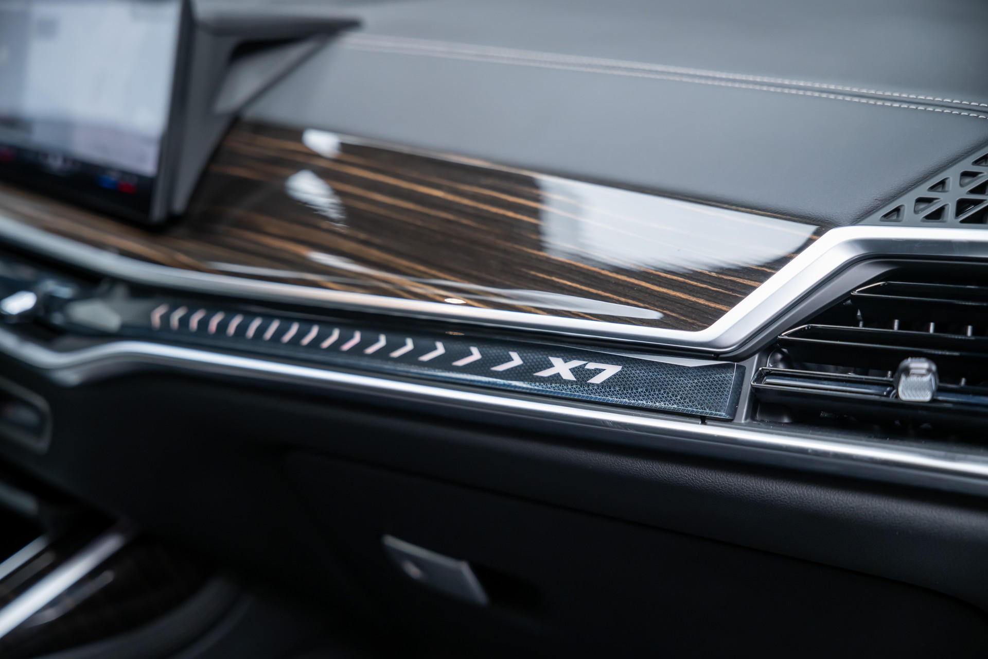 BMW X7 40d xDrive SAG M Sport / Iconic Glow / Panorama-Glasdach / 360°Kamera /-image-22