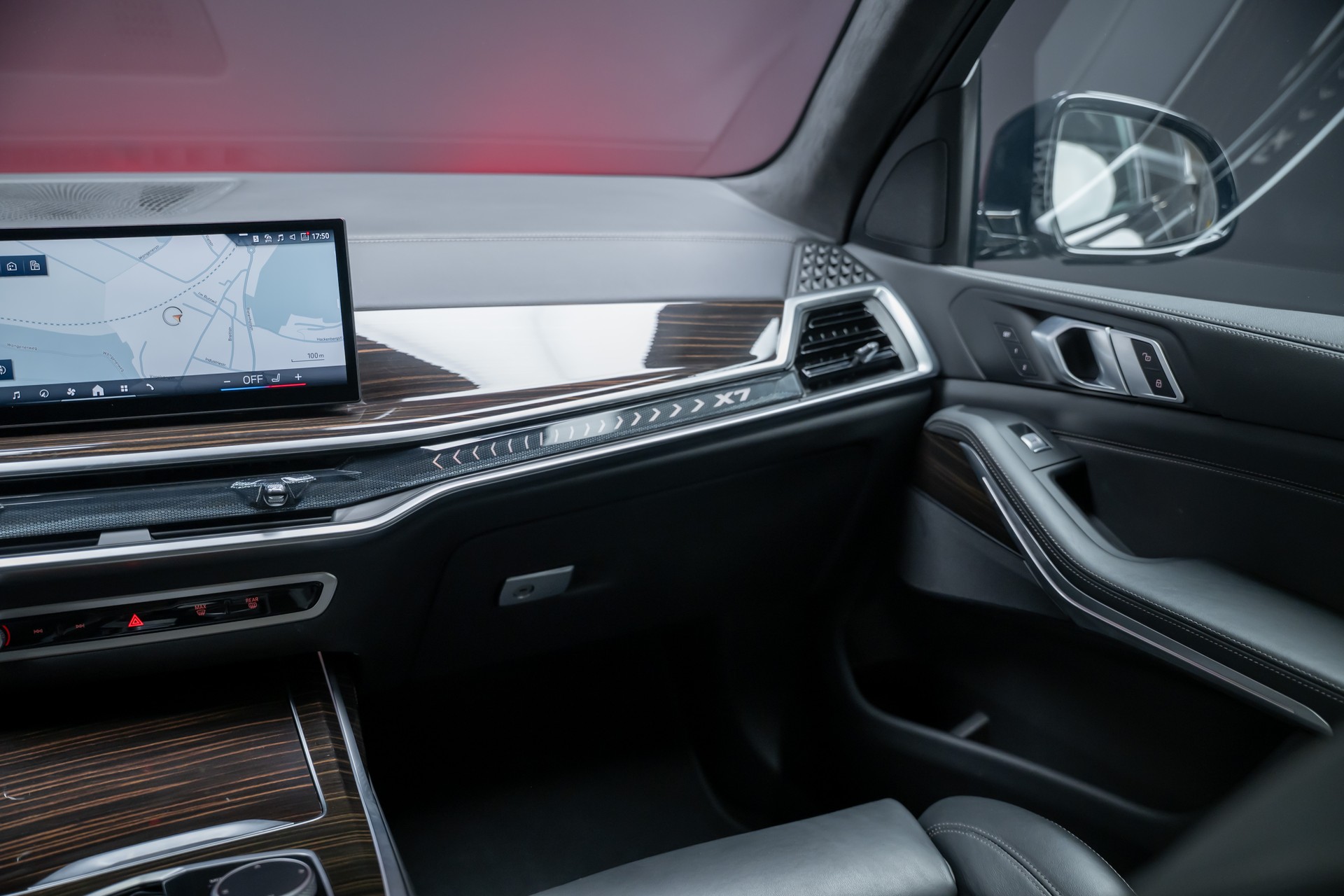 BMW X7 40d xDrive SAG M Sport / Iconic Glow / Panorama-Glasdach / 360°Kamera /-image-25