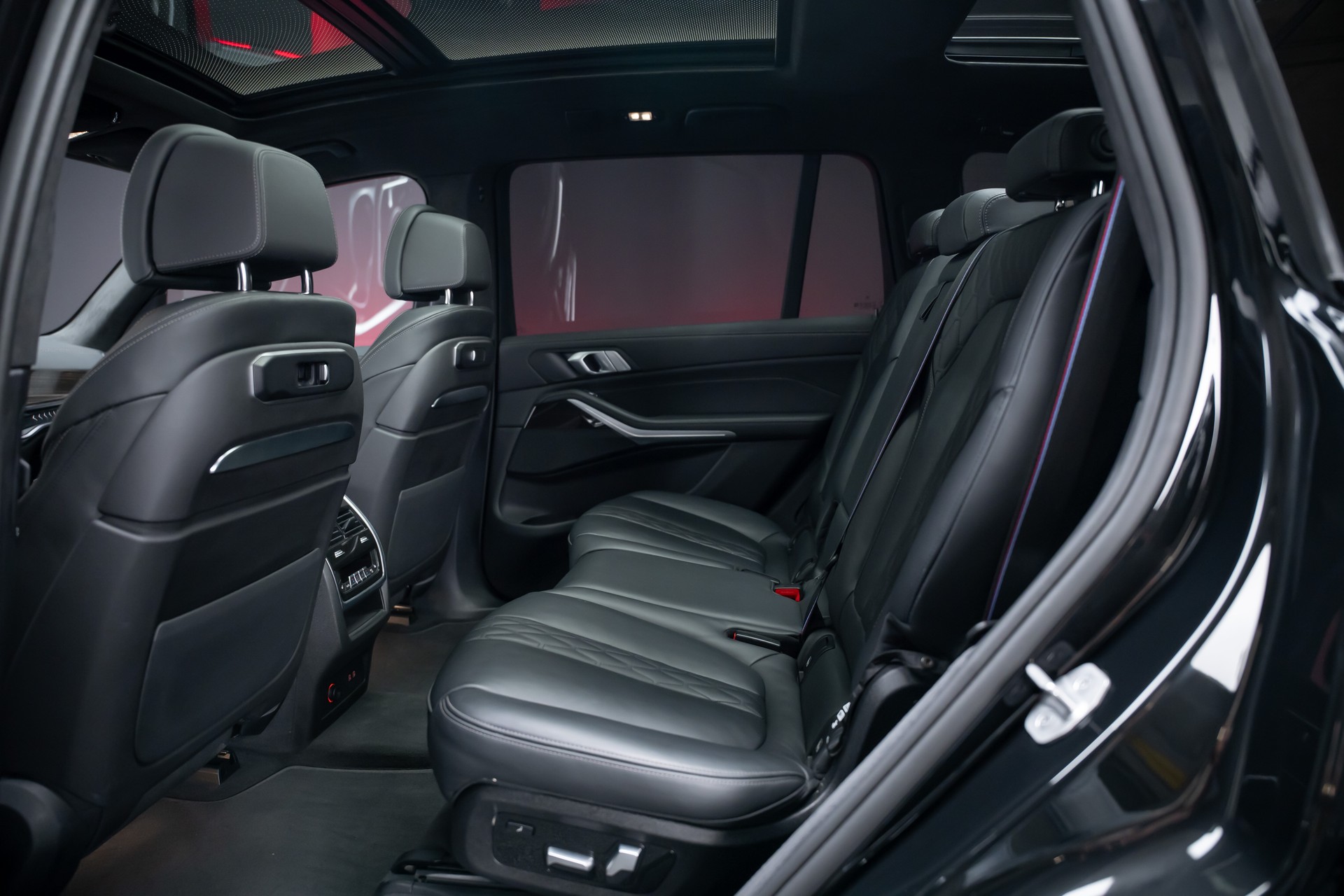 BMW X7 40d xDrive SAG M Sport / Iconic Glow / Panorama-Glasdach / 360°Kamera /-image-18