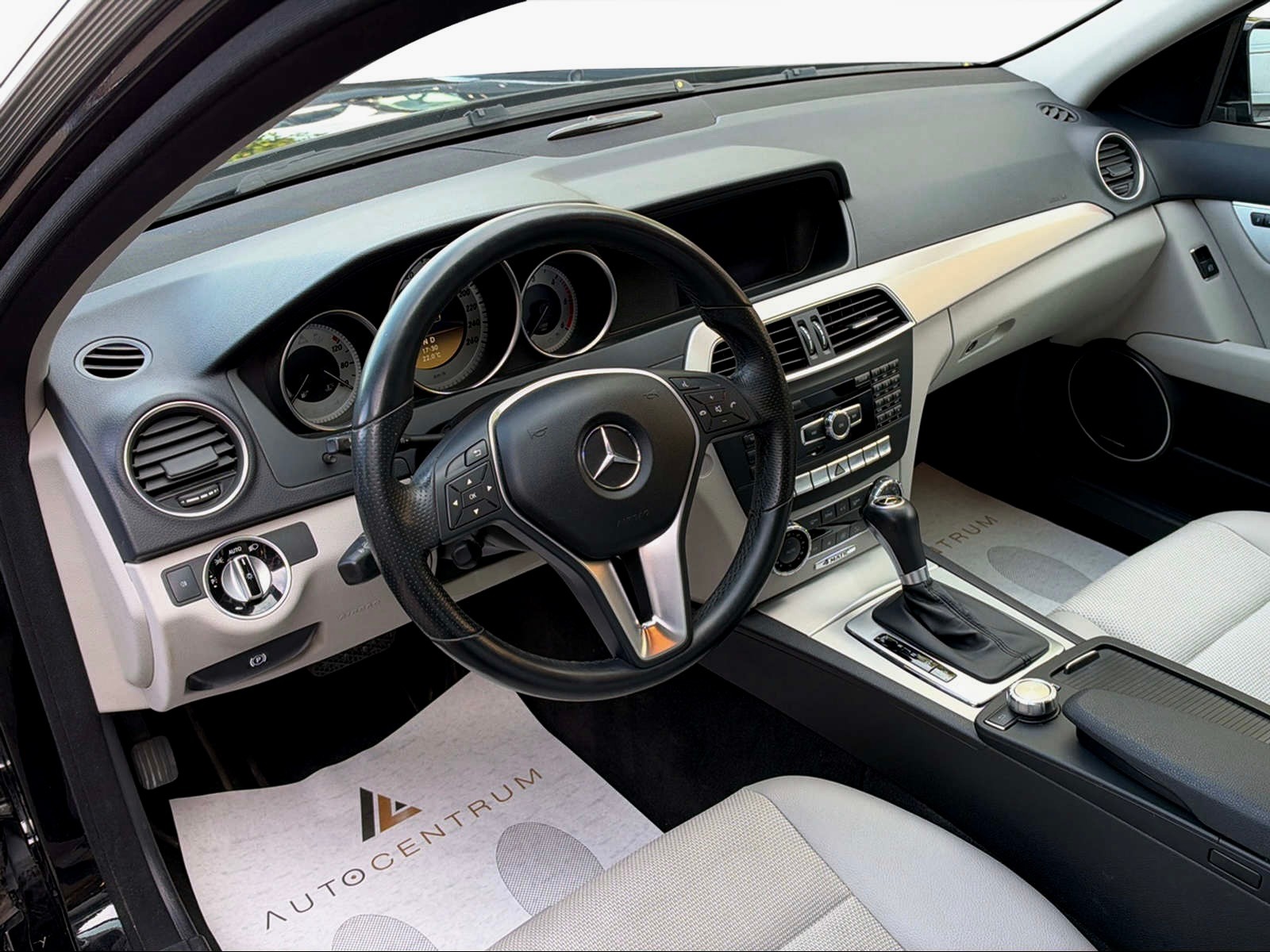 MERCEDES-BENZ C 300 CDI Avantgarde 4Matic 7G-Tronic-image-1