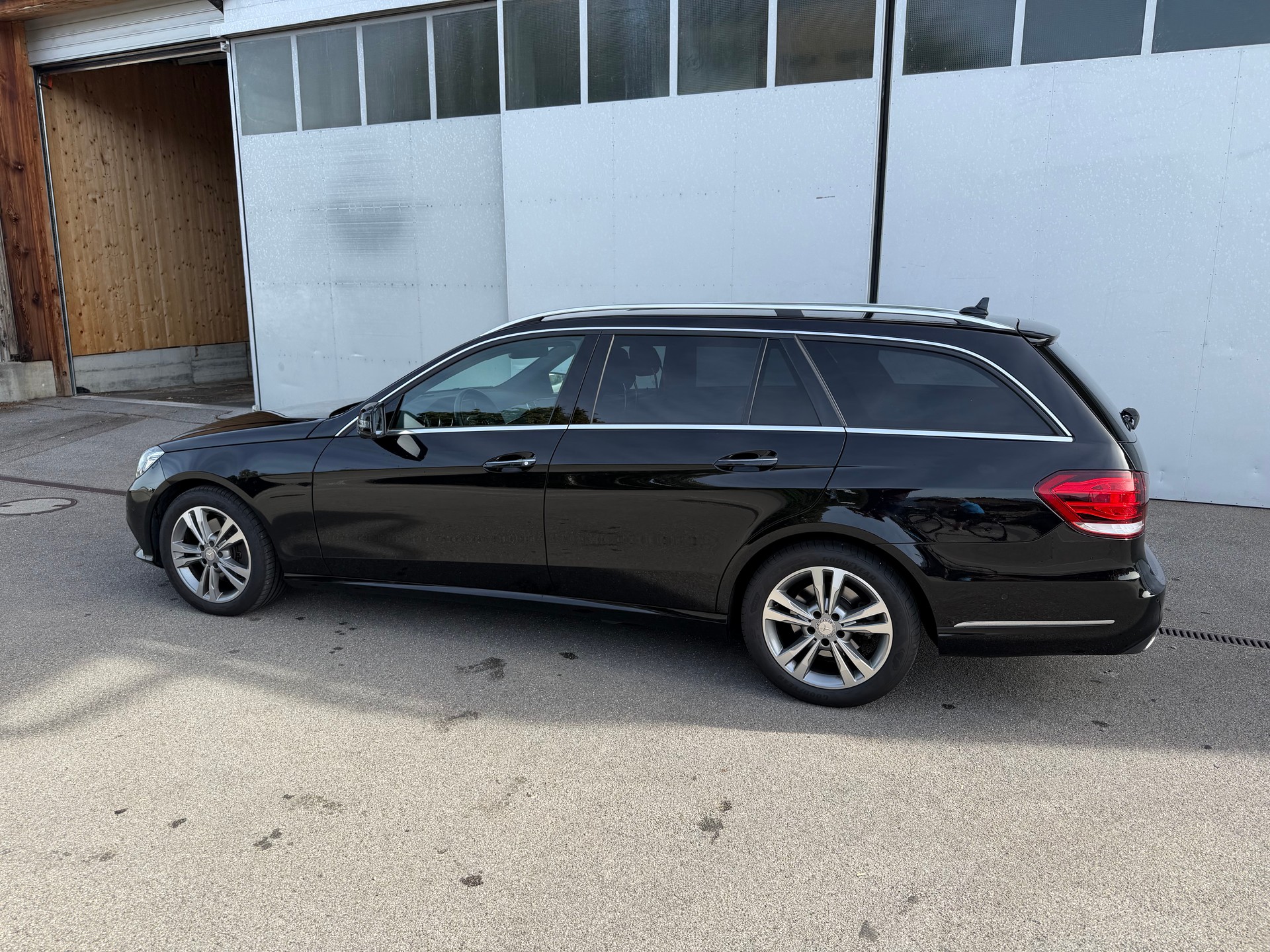 MERCEDES-BENZ E 350 BlueTEC Elégance 4Matic 7G-Tronic-image-2