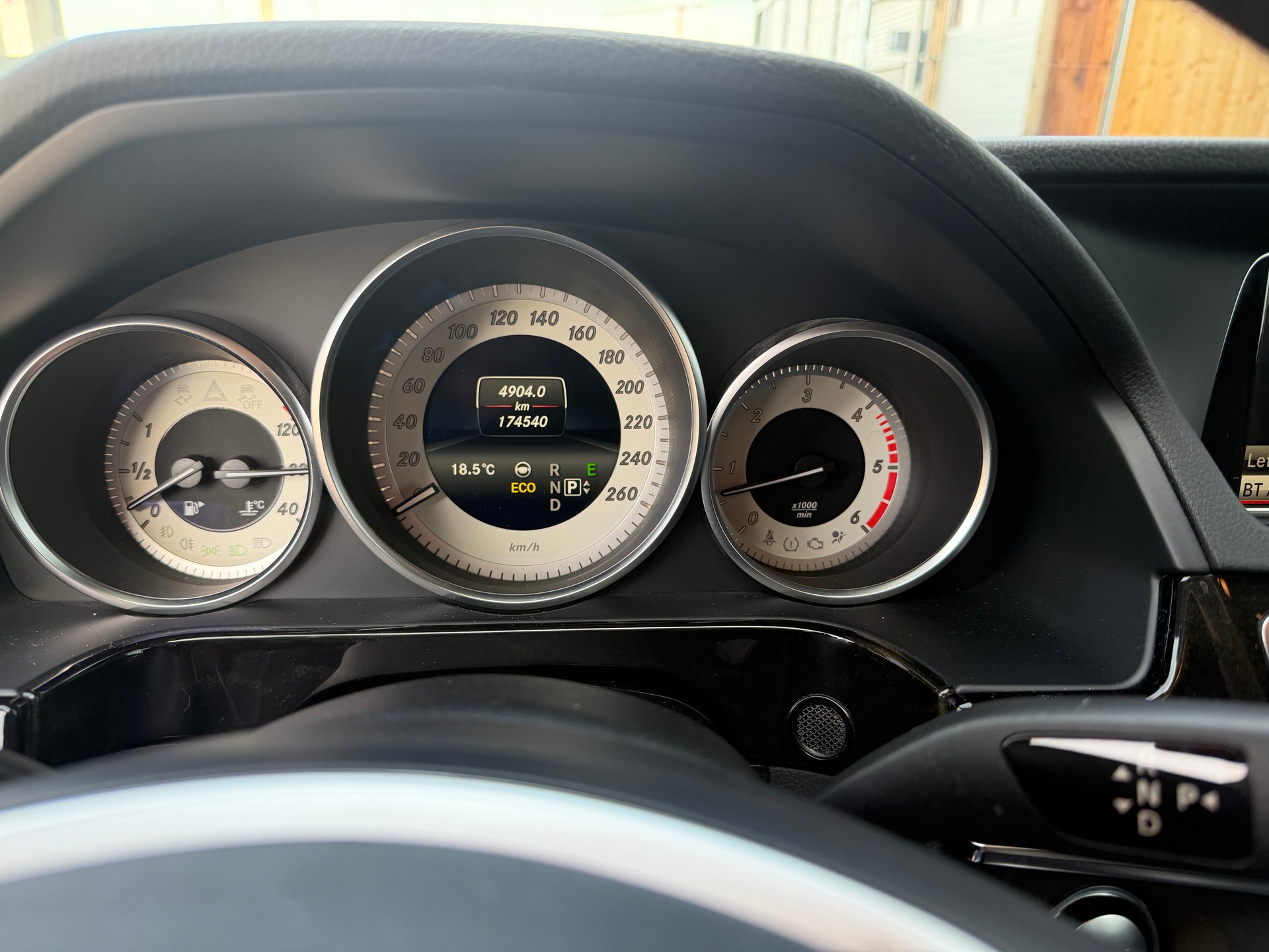 MERCEDES-BENZ E 350 BlueTEC Elégance 4Matic 7G-Tronic-image-9