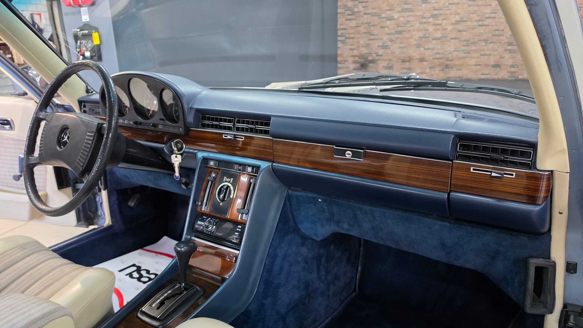 MERCEDES-BENZ 280 SE Automatic Veteran-image-24