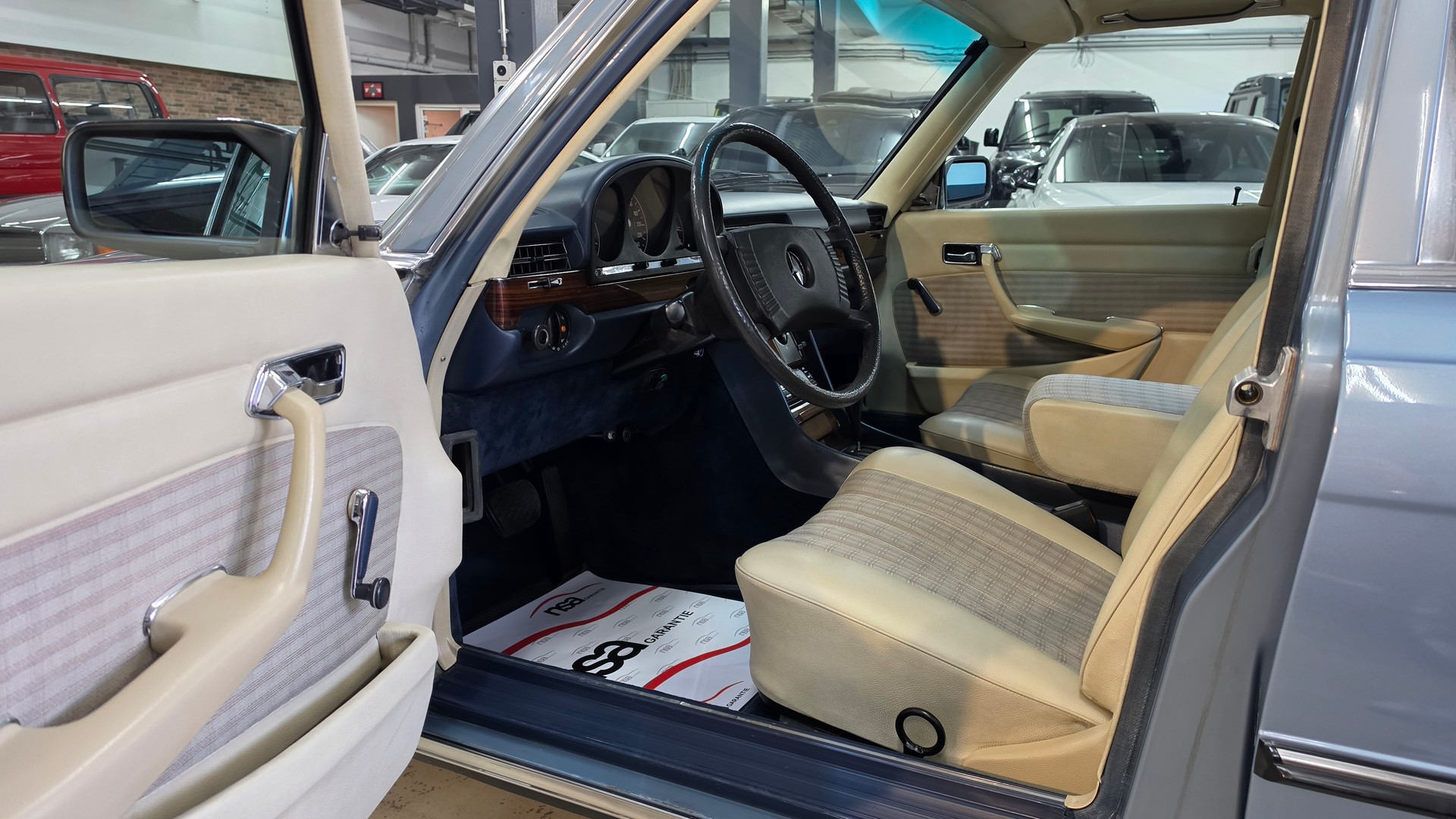 MERCEDES-BENZ 280 SE Automatic Veteran-image-20
