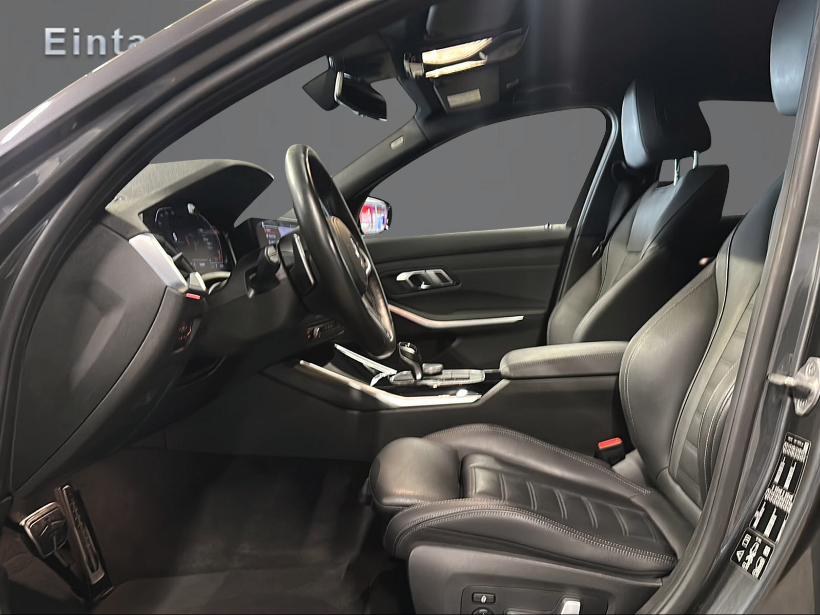 BMW 320d xDrive M Sport Steptronic-image-9