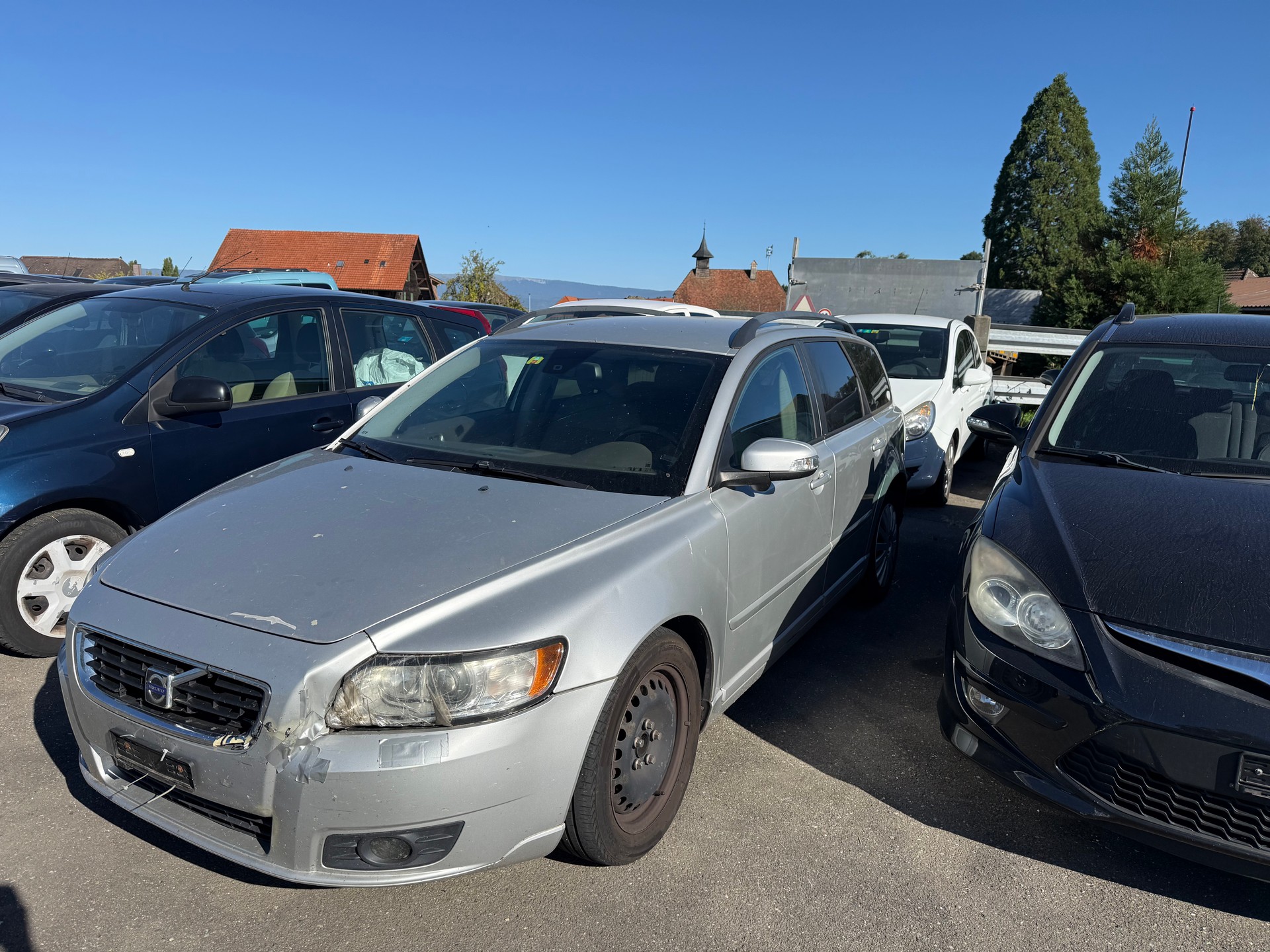 VOLVO V50 D5-image-2