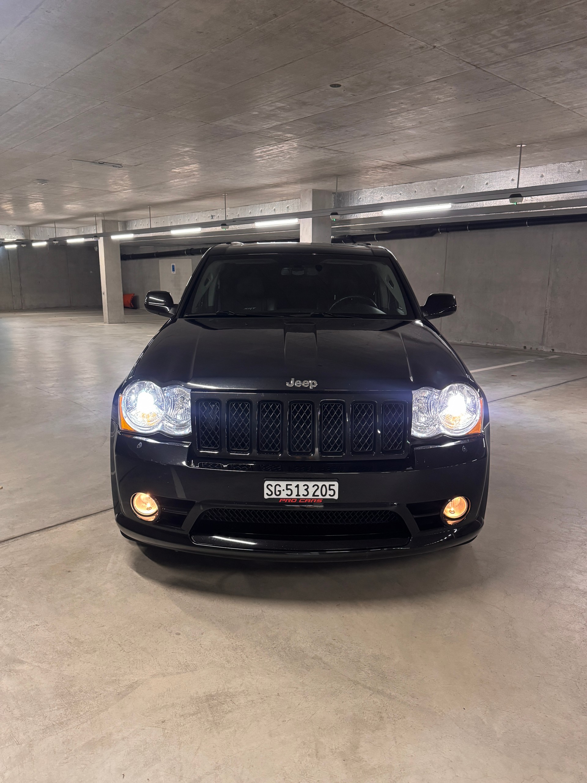 JEEP 6.1 V8 SRT8-image-3
