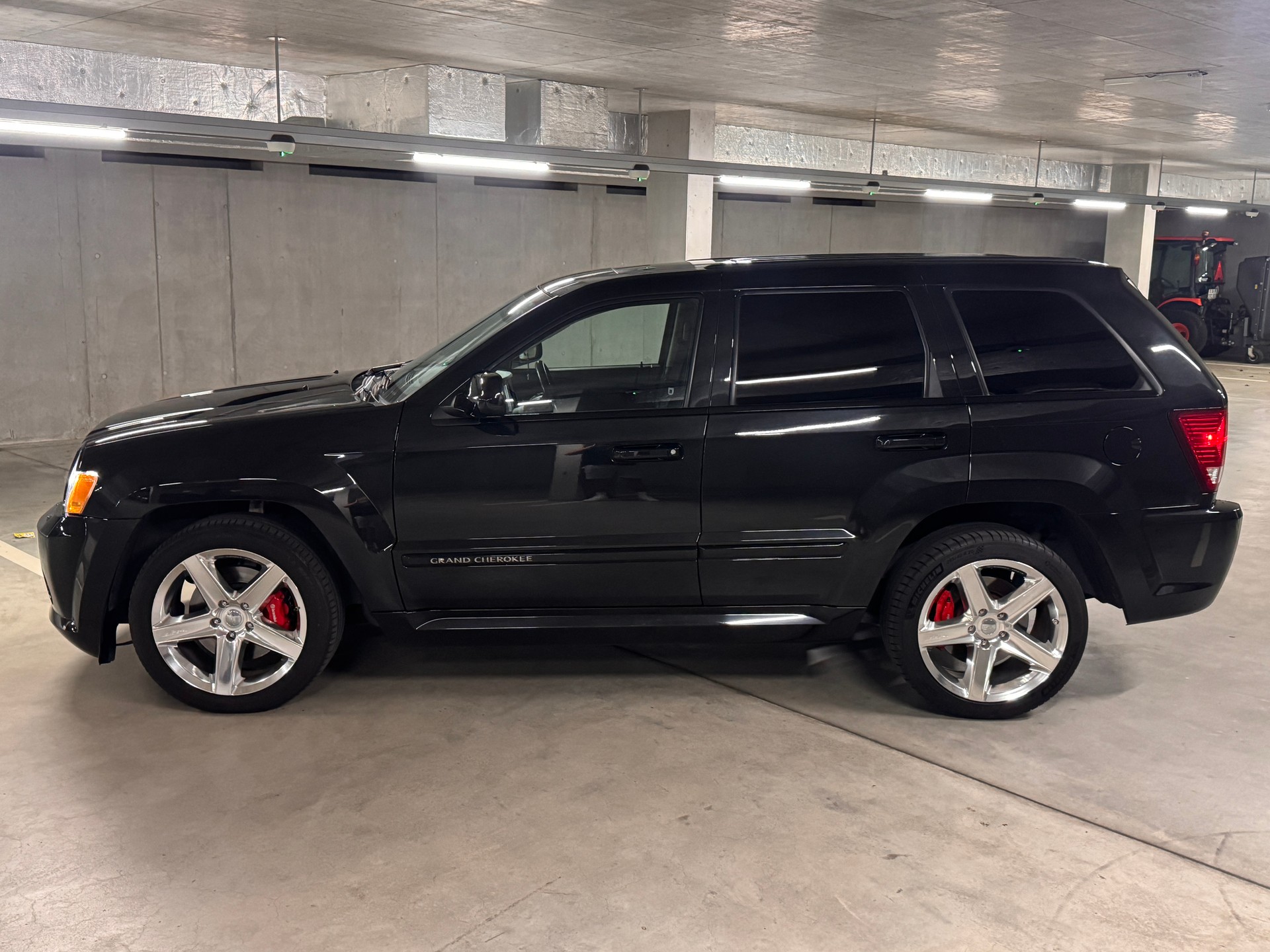 JEEP 6.1 V8 SRT8-image-2